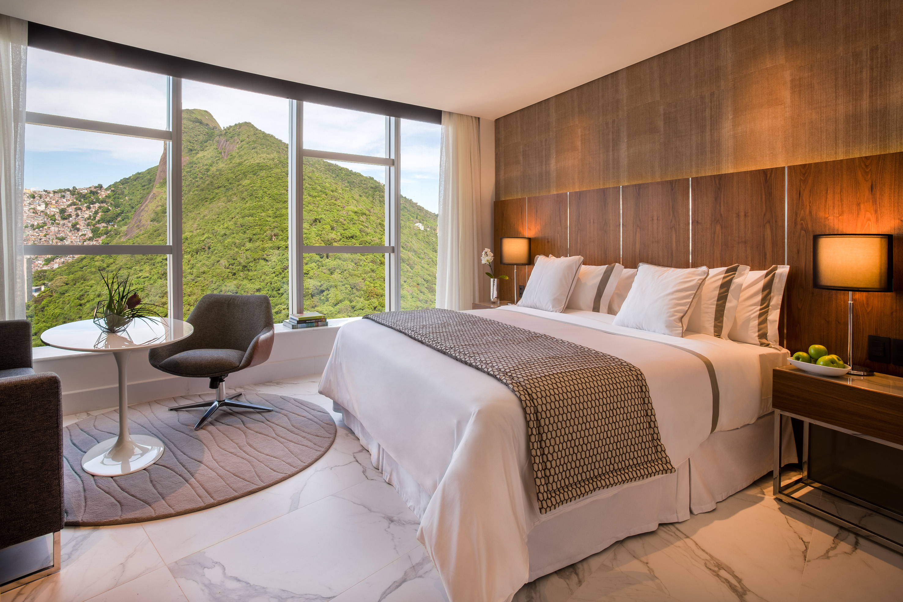 Double Classic King Bed