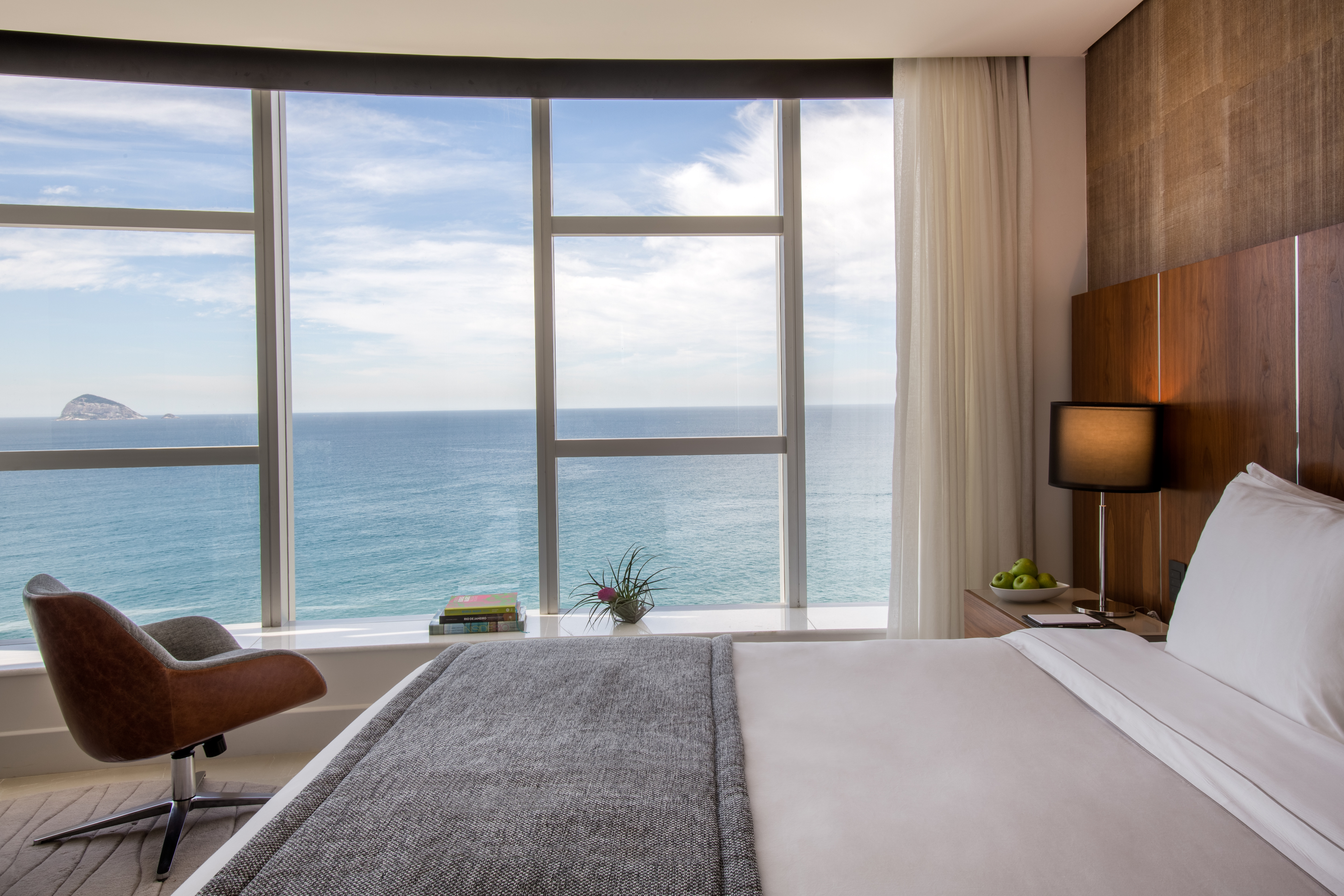 Double Deluxe King Bed