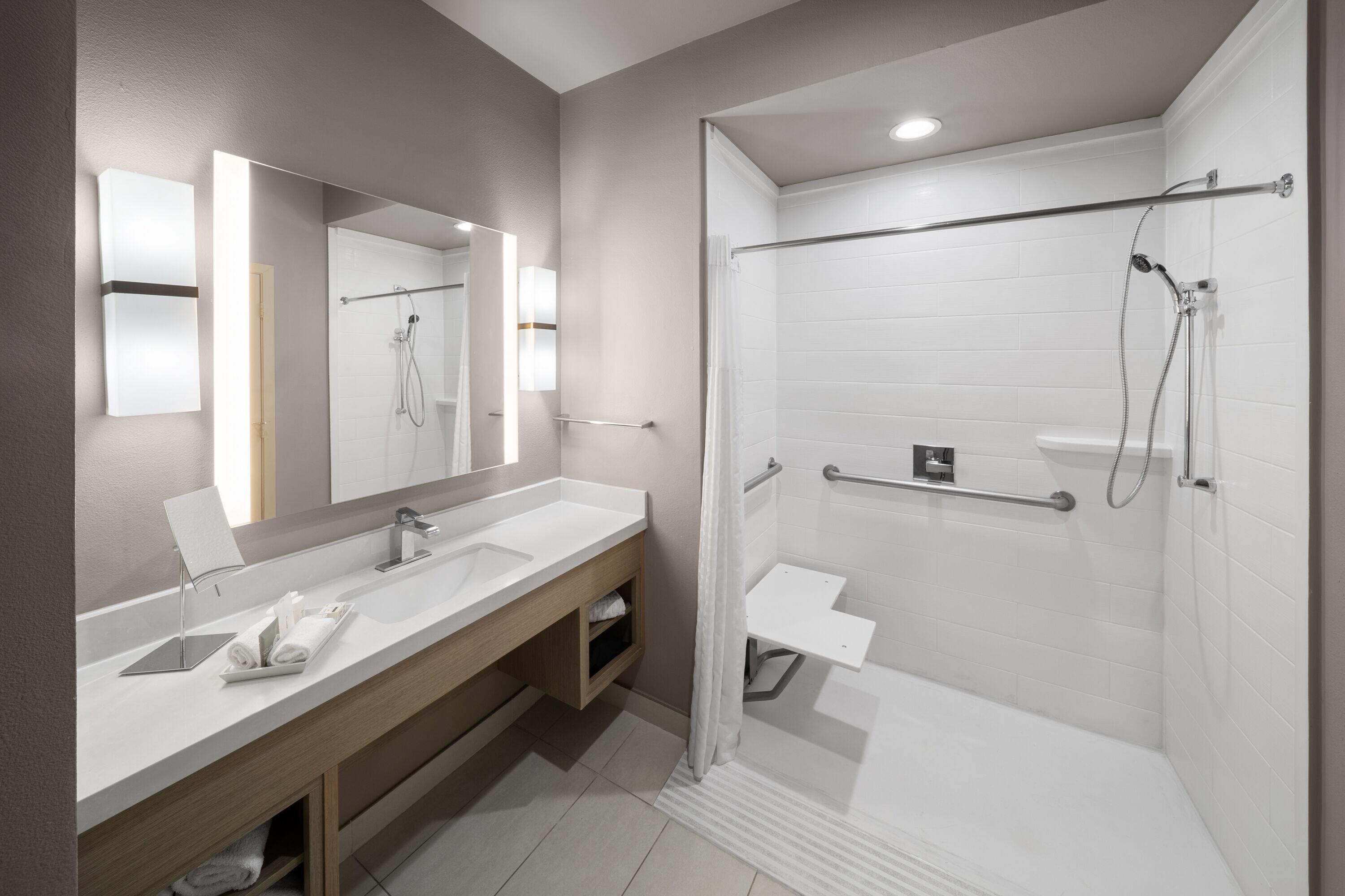 Suite Accessible-two Queen Beds