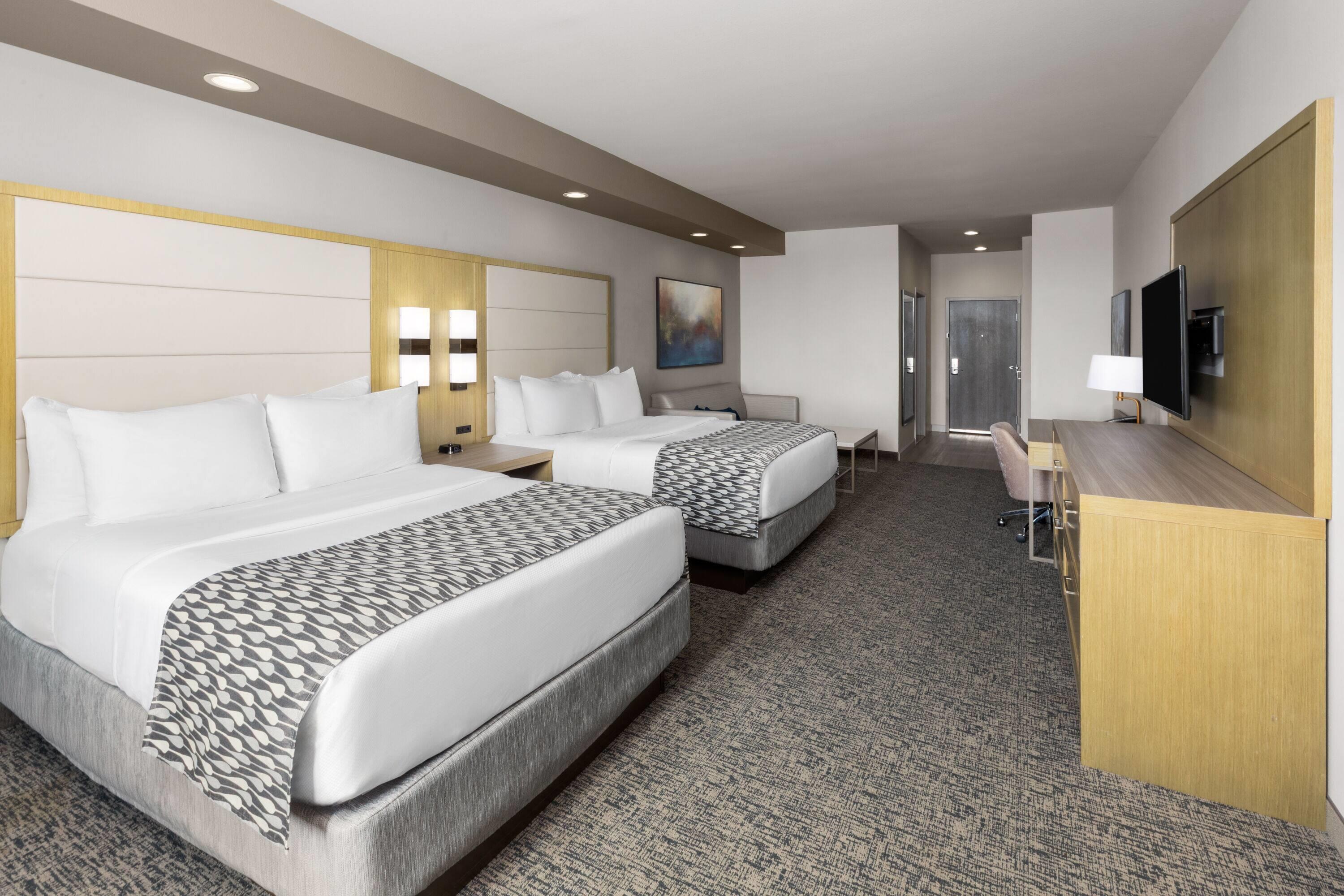 Suite Two Queen Beds