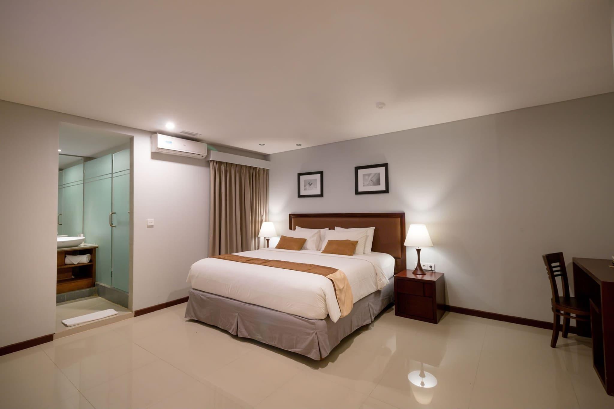 Double Deluxe Queen Bed