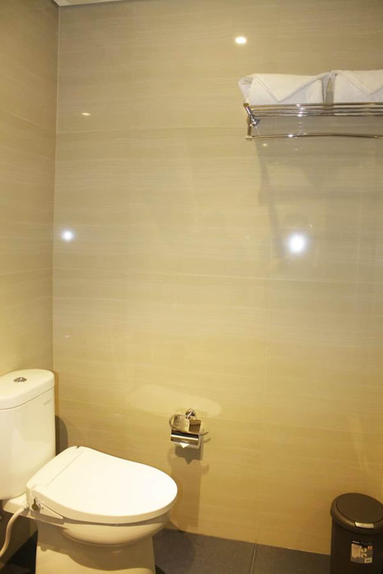 Double Superior Queen Bed