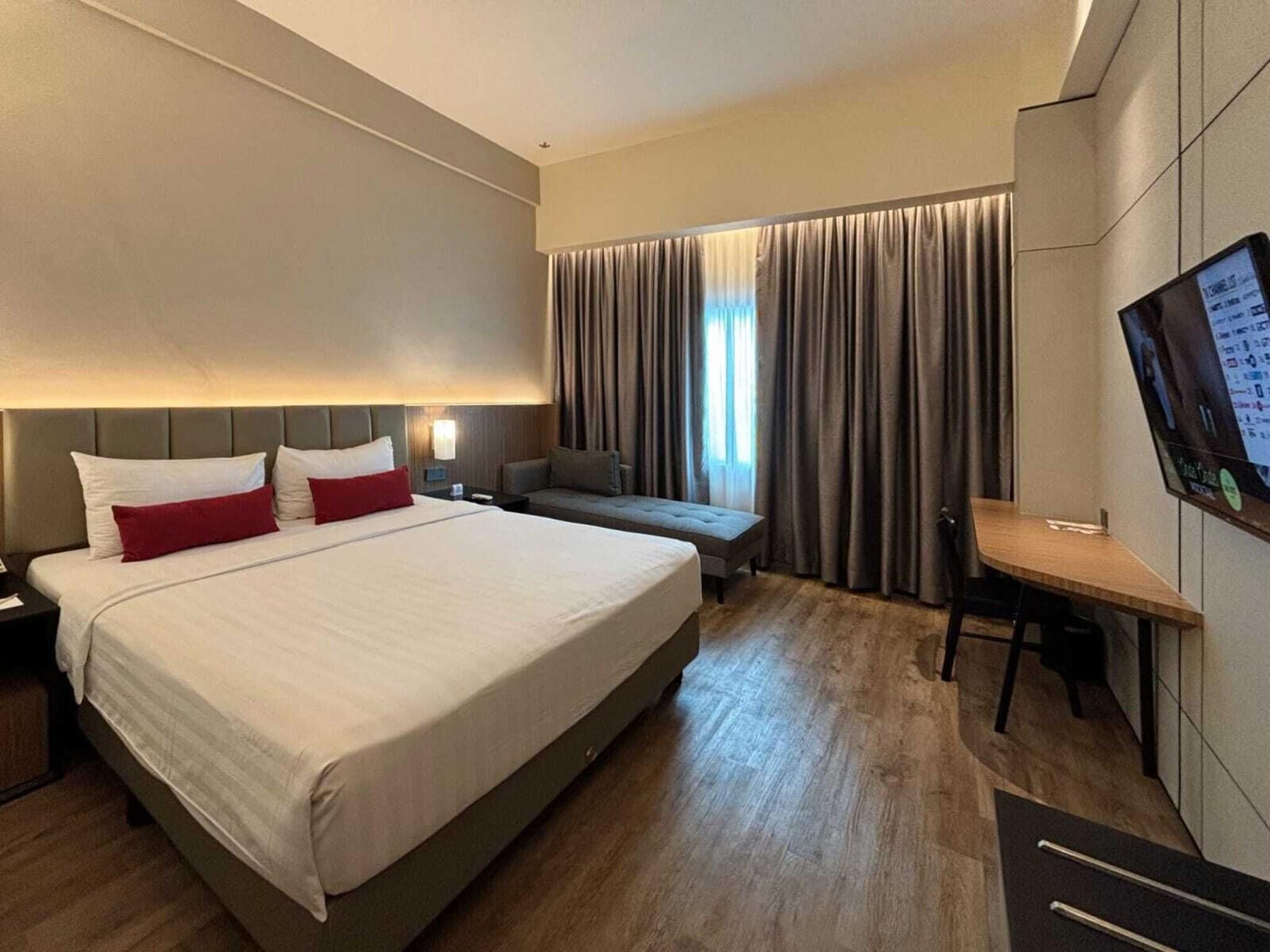 Double Superior Queen Bed