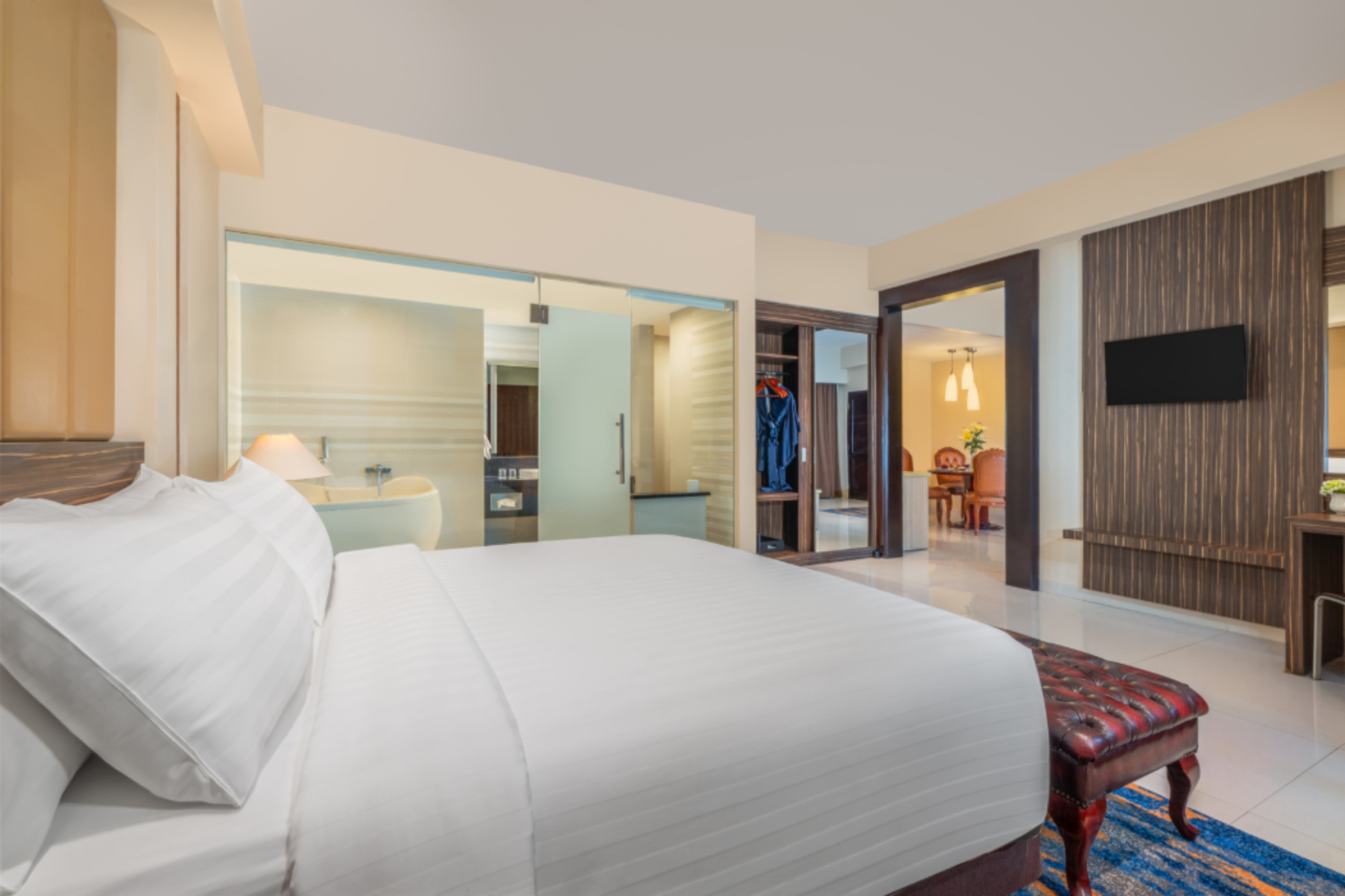 Suite King Bed One Bedroom 