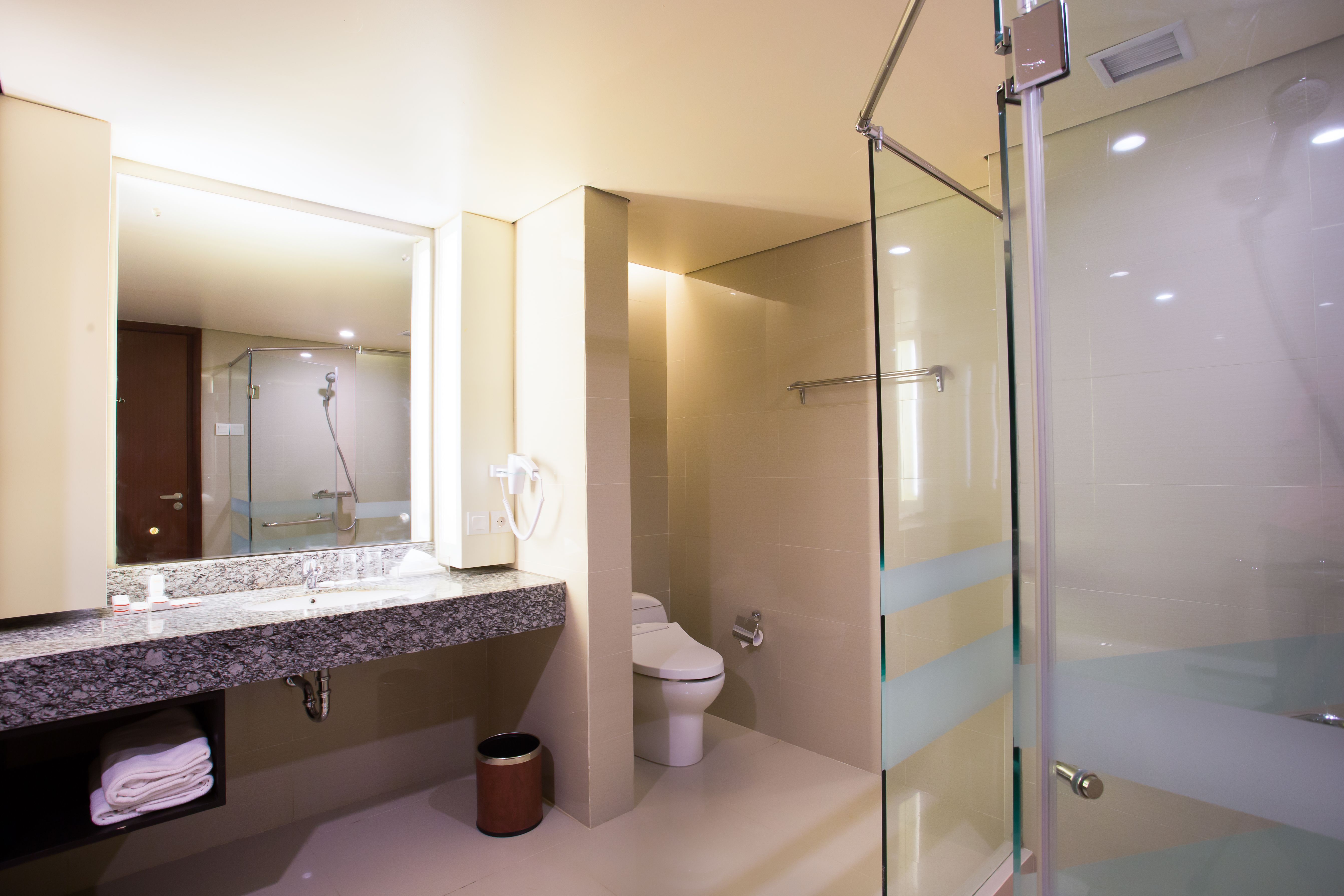 Double or Twin Deluxe