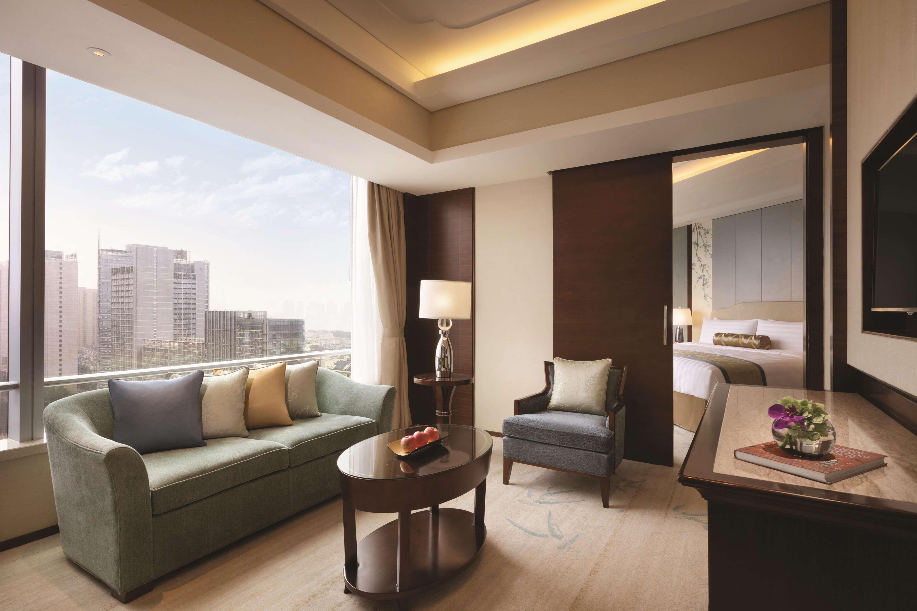 Double Premier King Bed