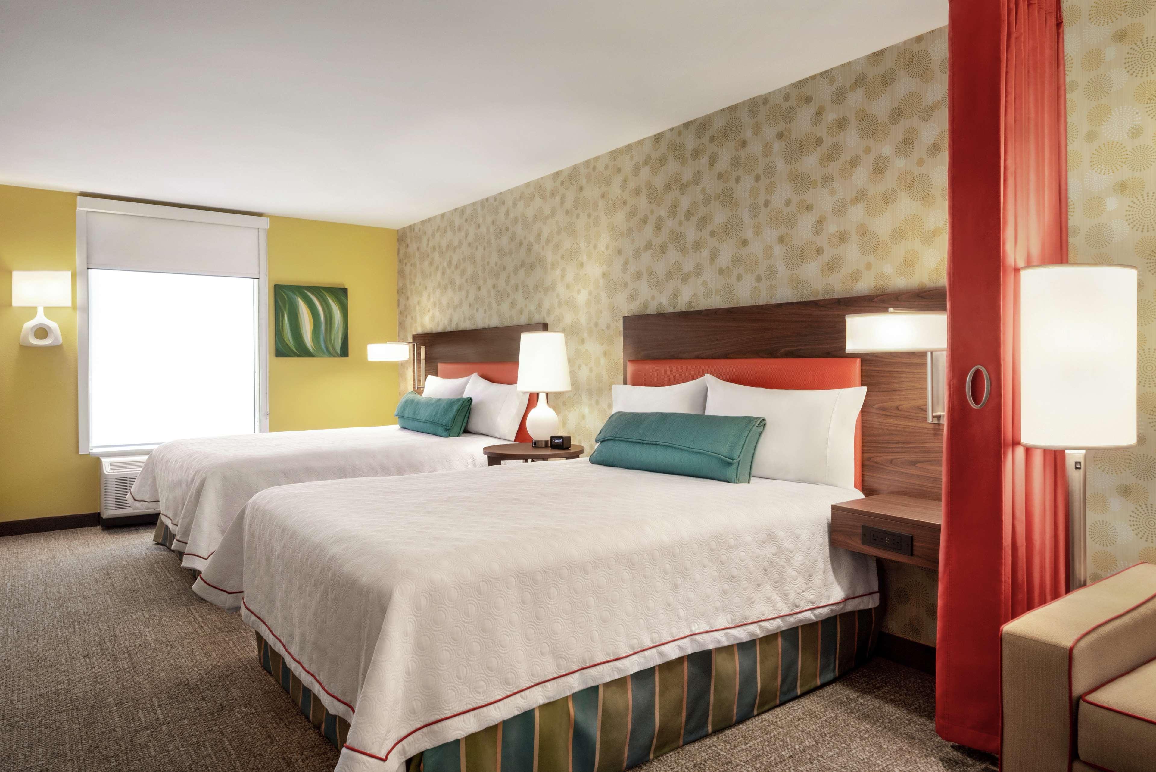 Suite Two Queen Beds Non Smoking