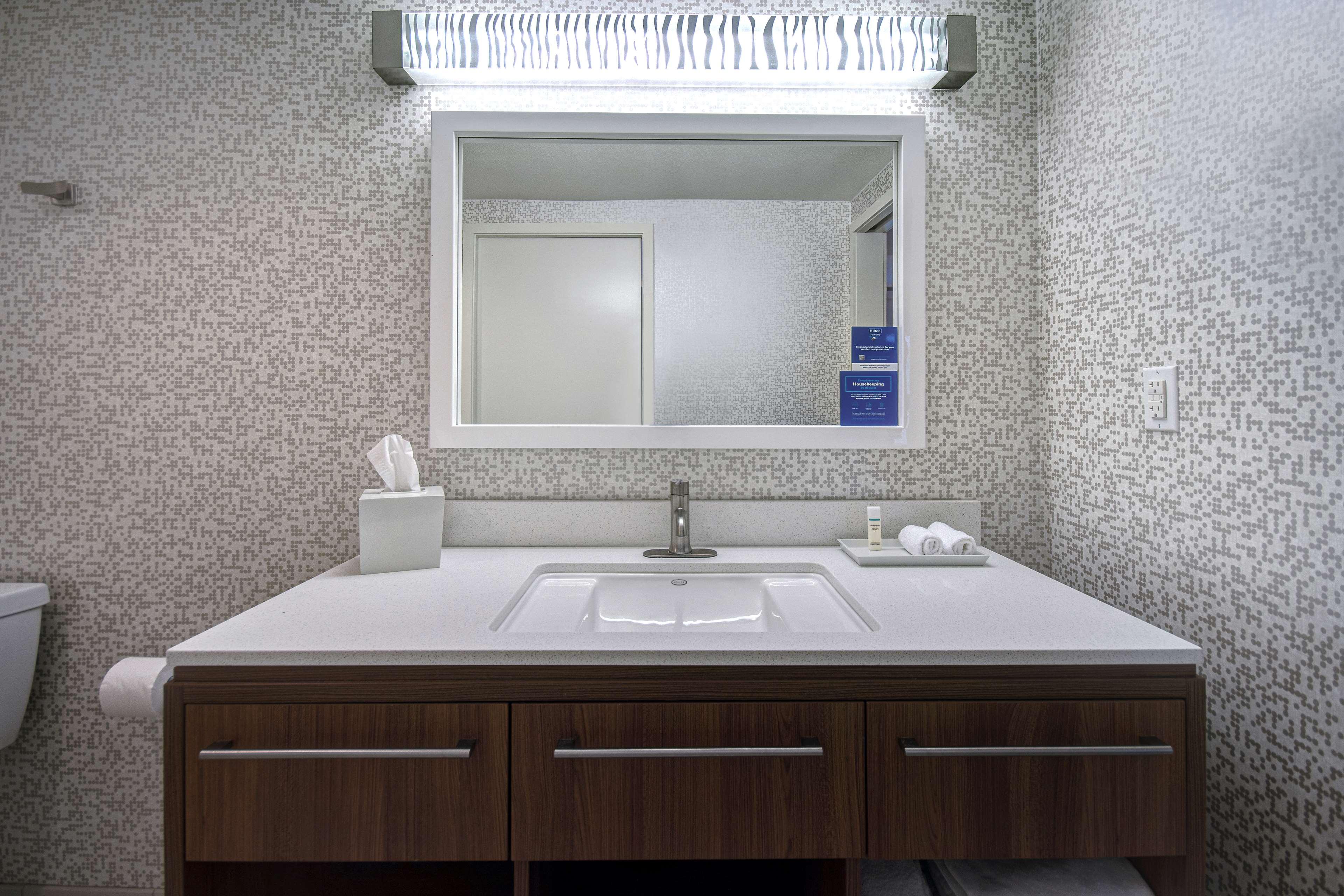 Studio King Bed Non Smoking