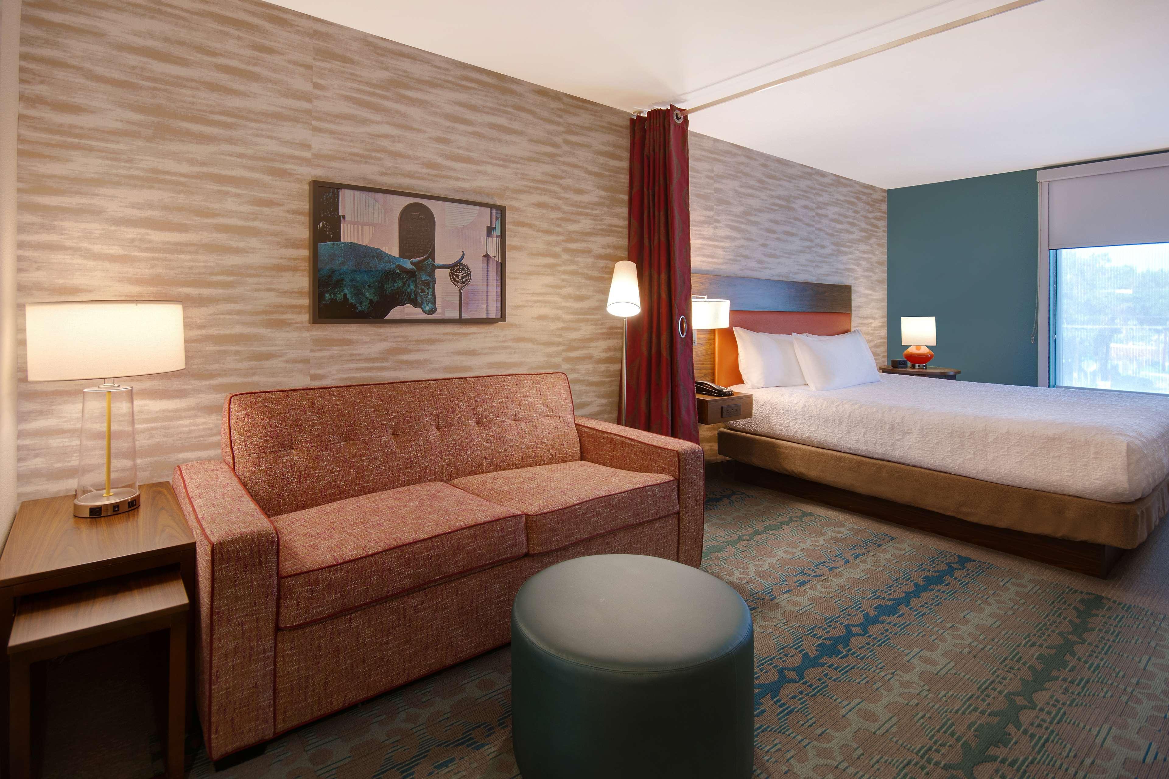 Studio Two Queen Beds Non Smoking