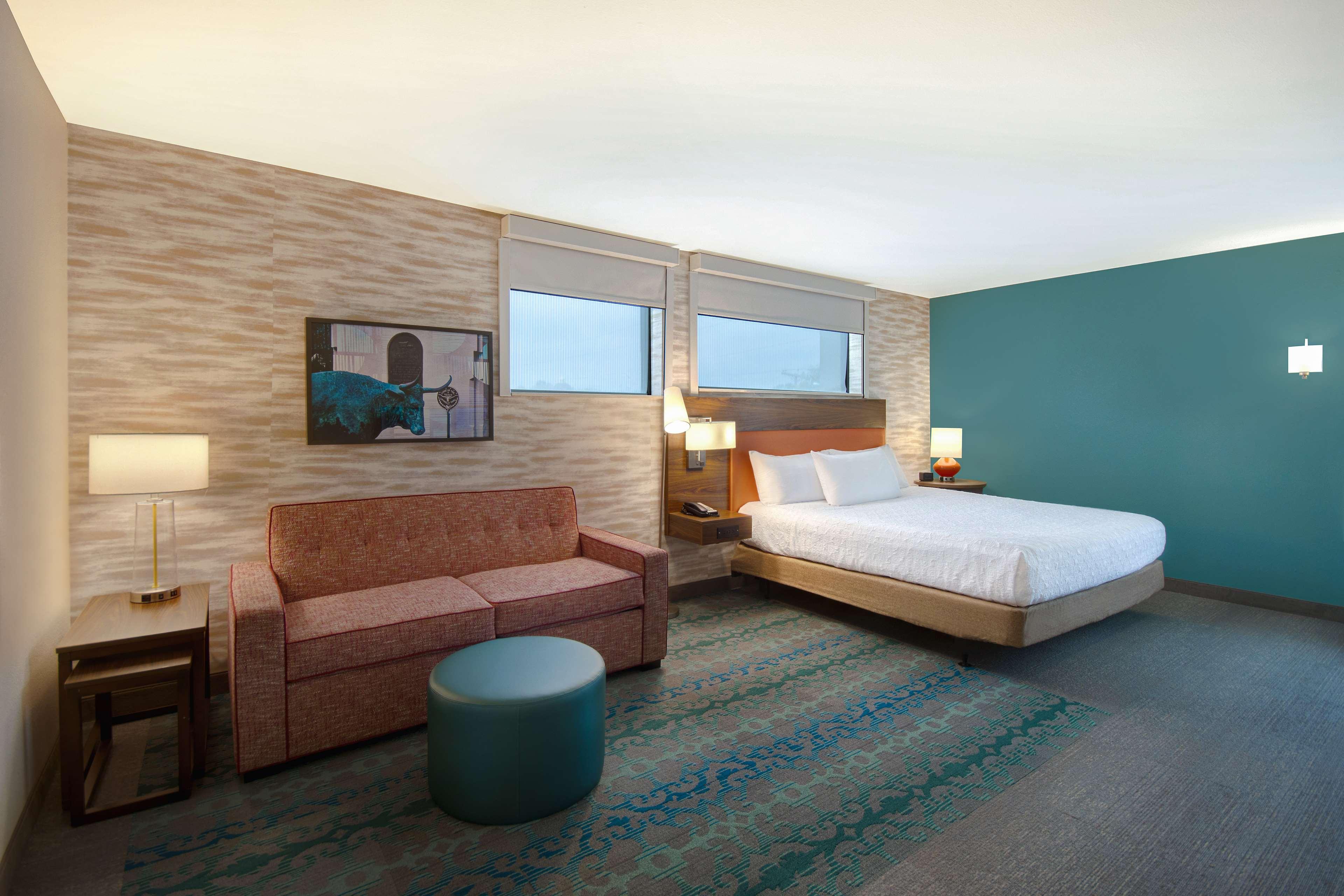 Studio Two Queen Beds Non Smoking