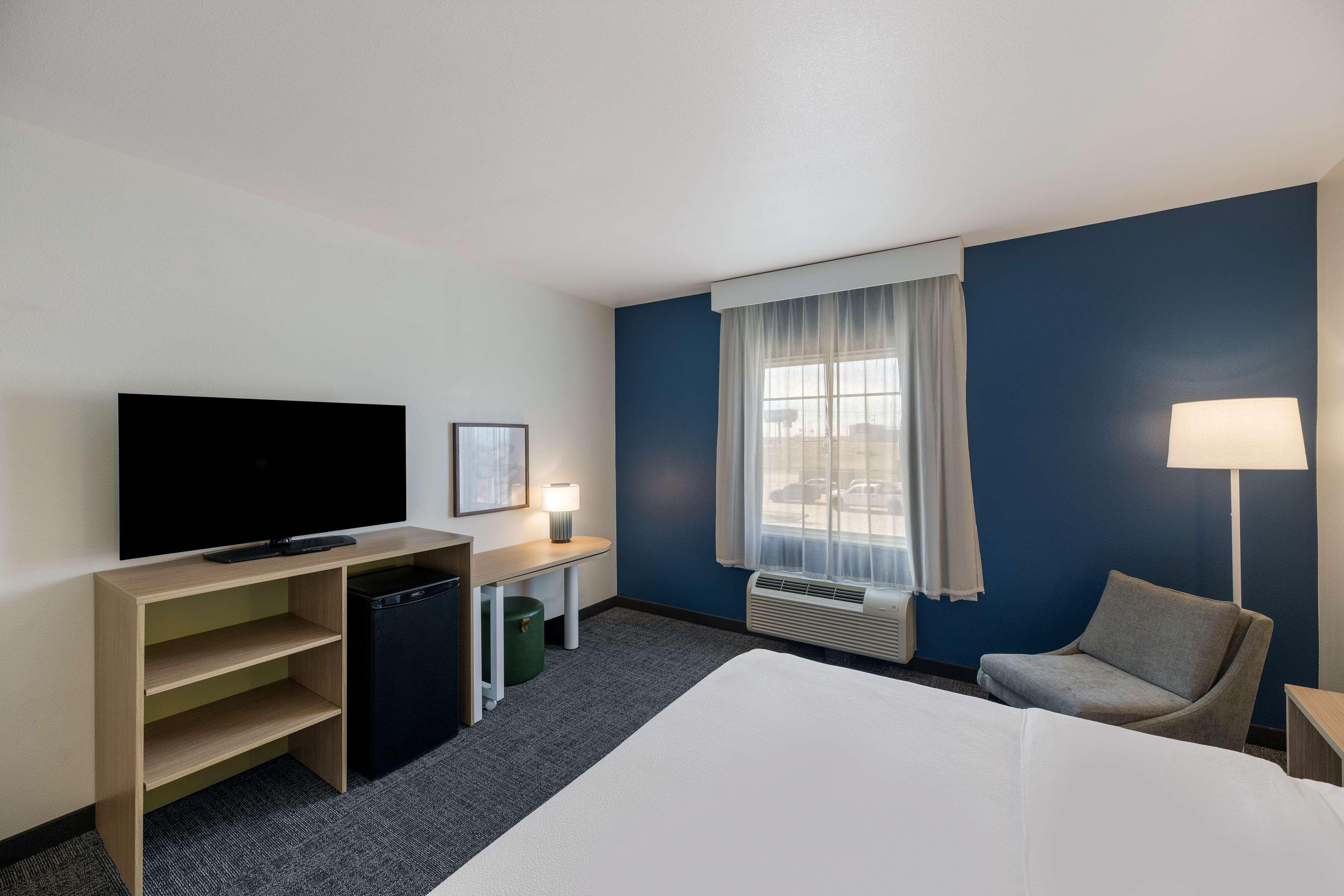 Double Accessible King Size Bed