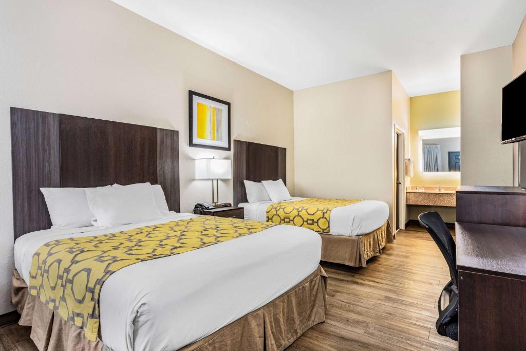 Suite Two Queen Beds