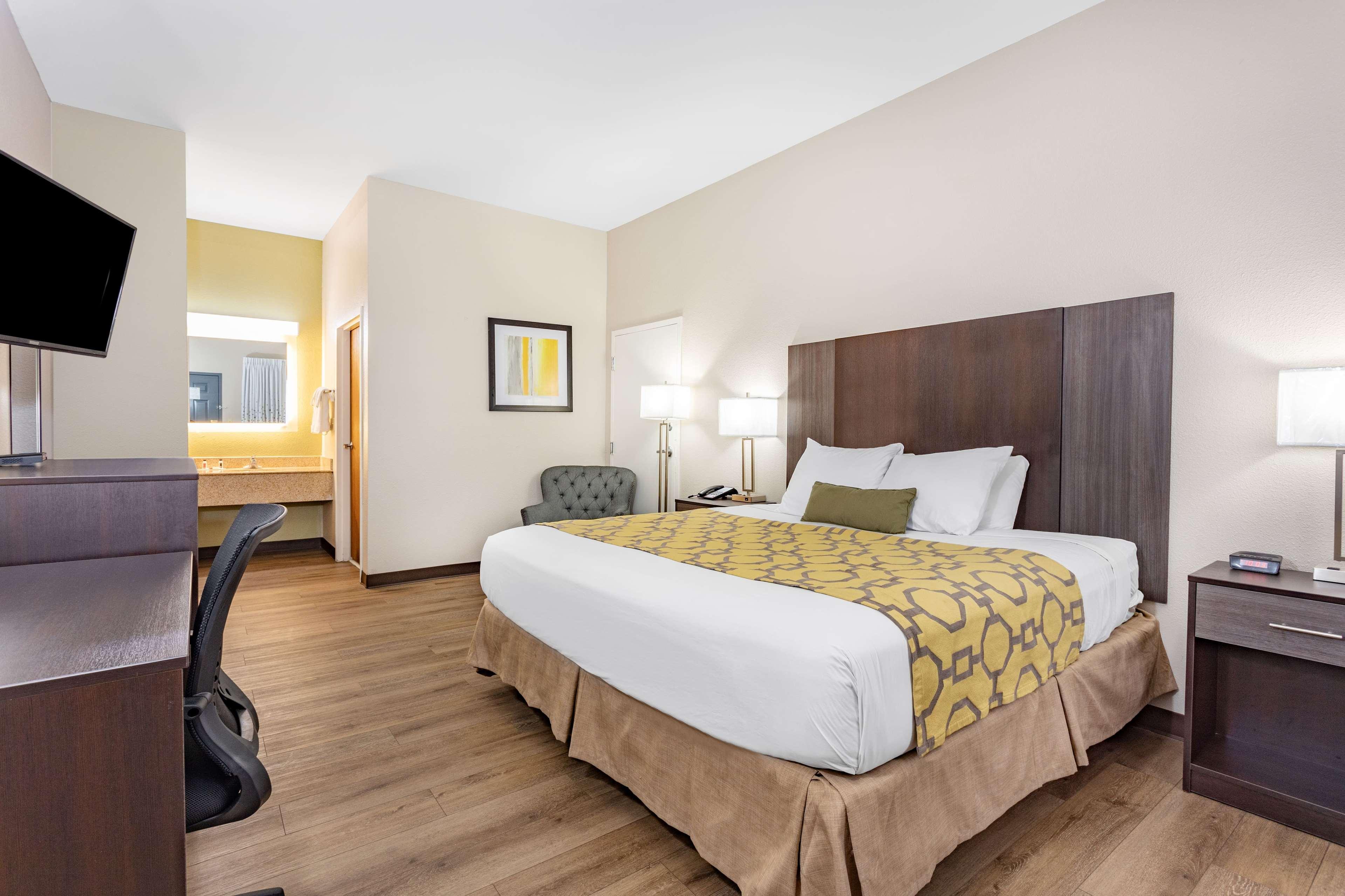 Room King Bed Non Smoking