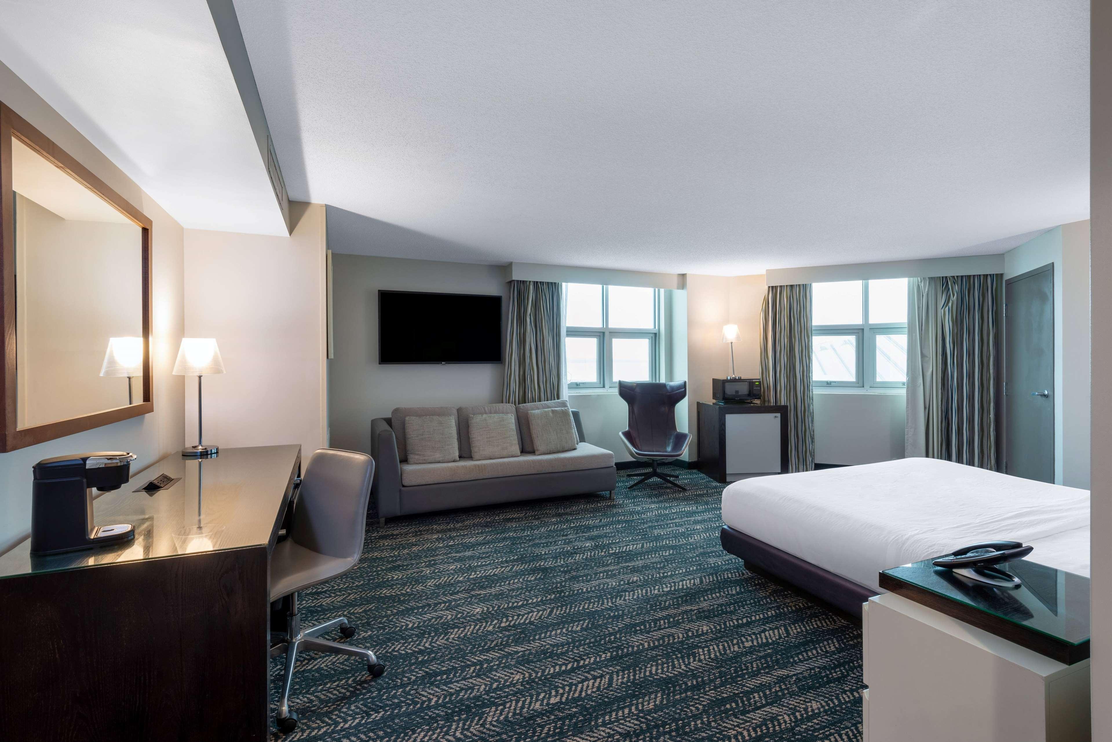 Double King Bed Non Smoking