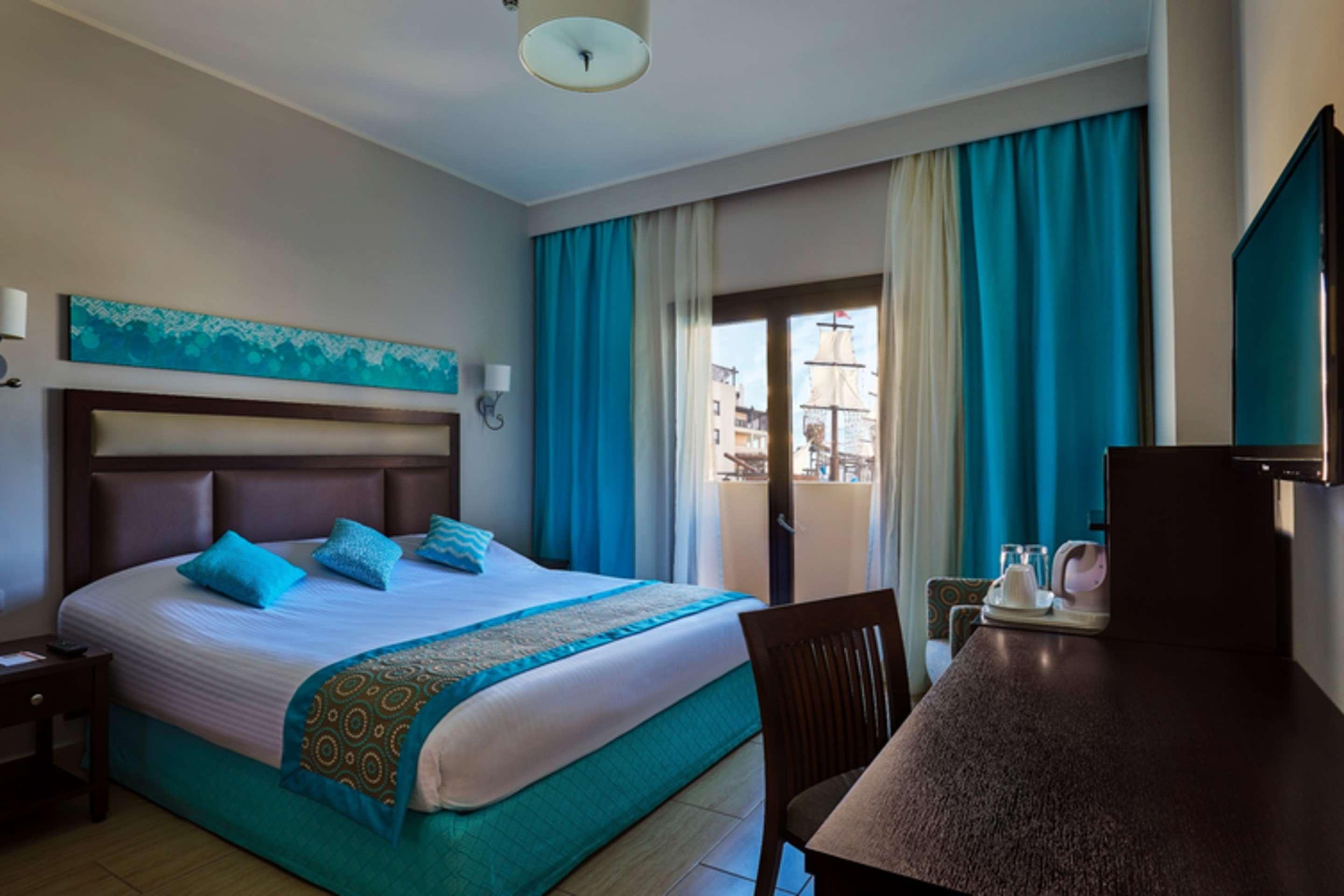 Family Room Pool View