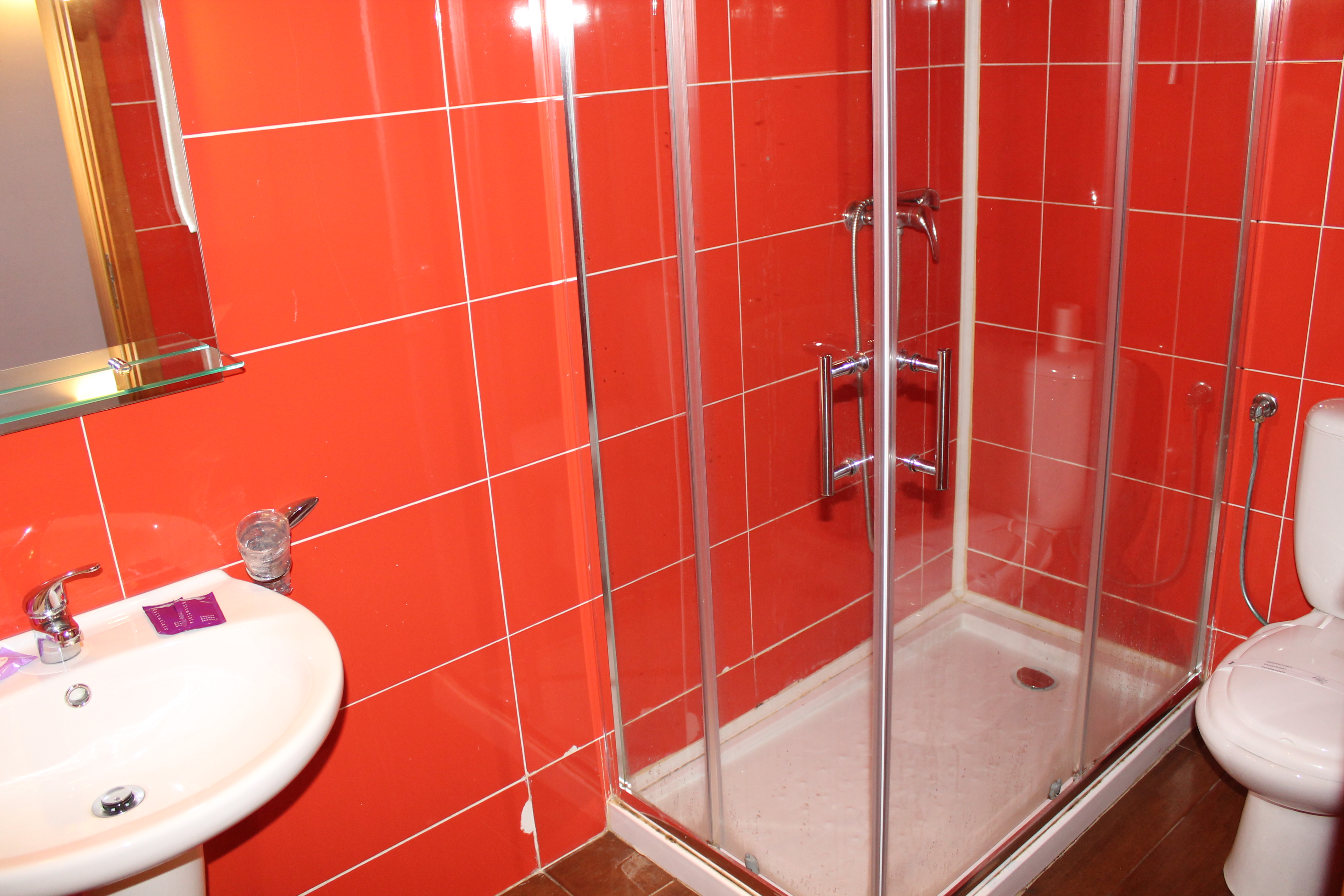 Double Deluxe One Bed