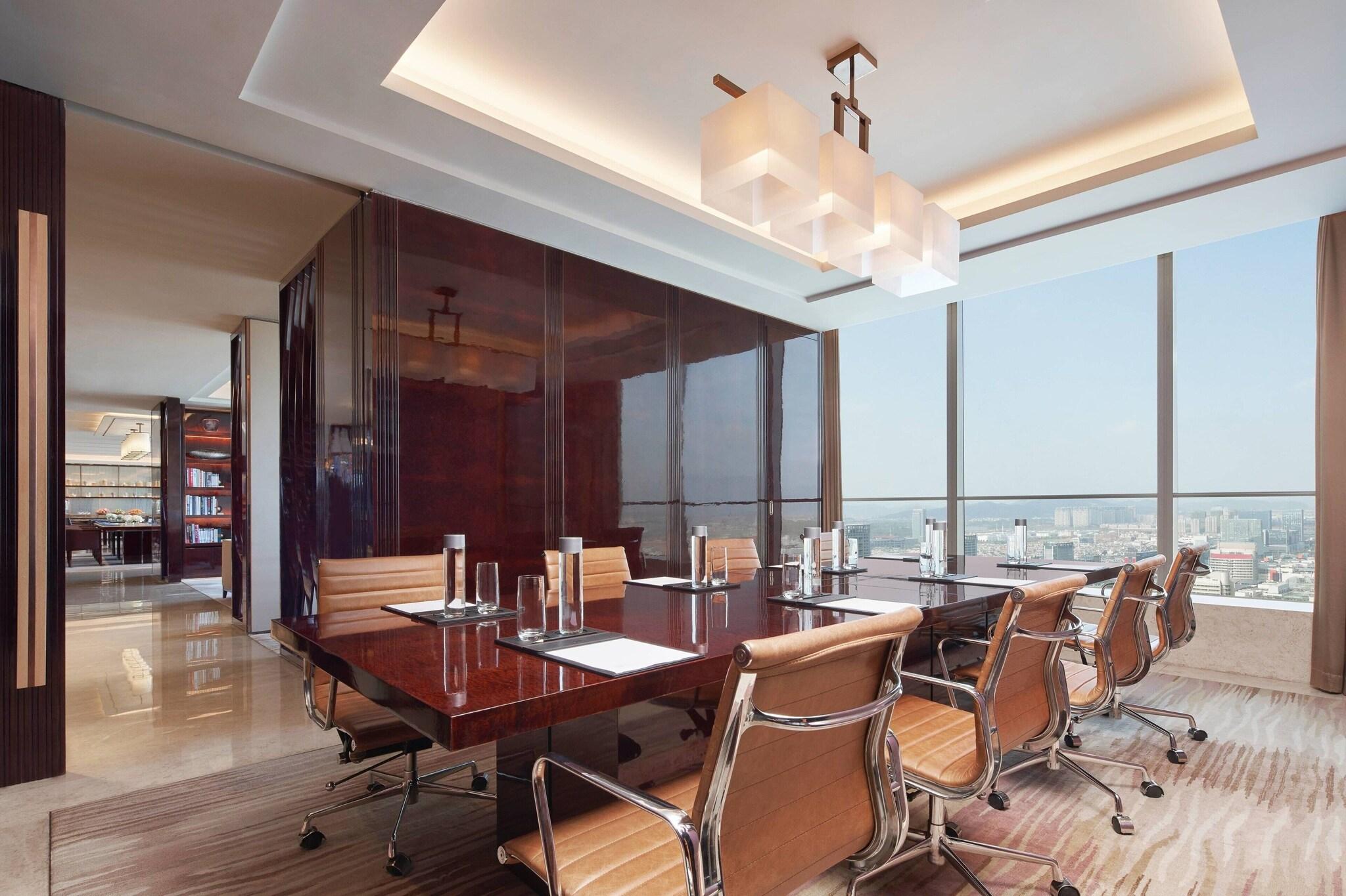 Double Executive King Bed