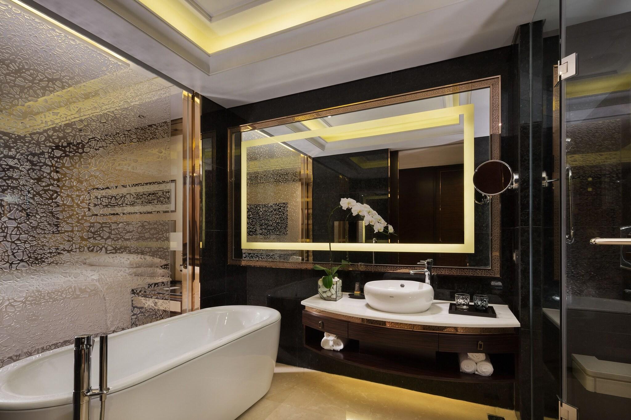 Double Executive King Bed