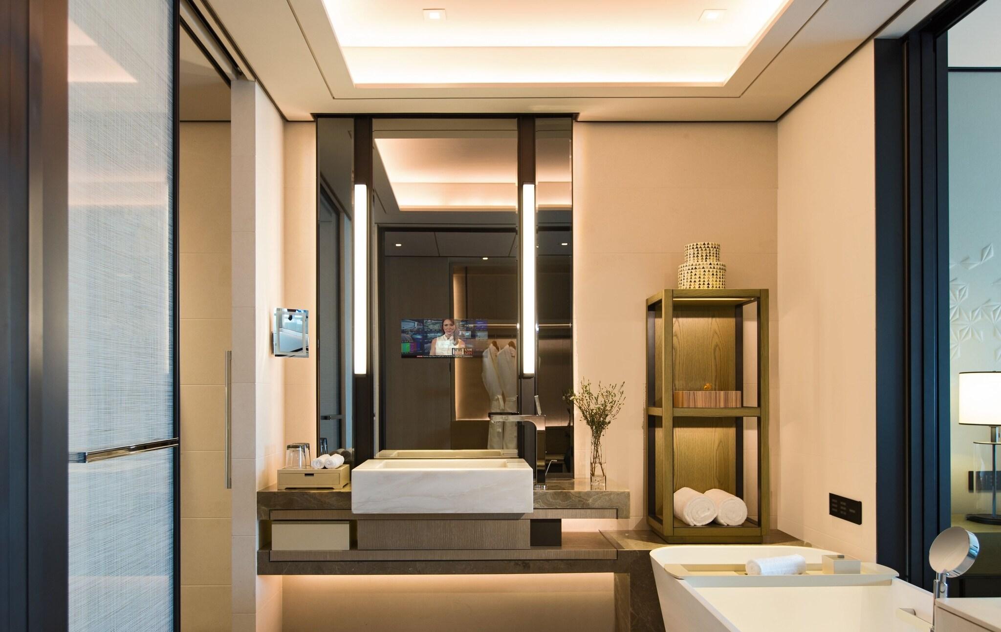 Double City View King Bed