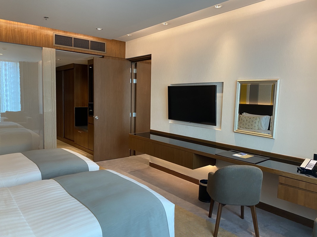 Room Connecting Room