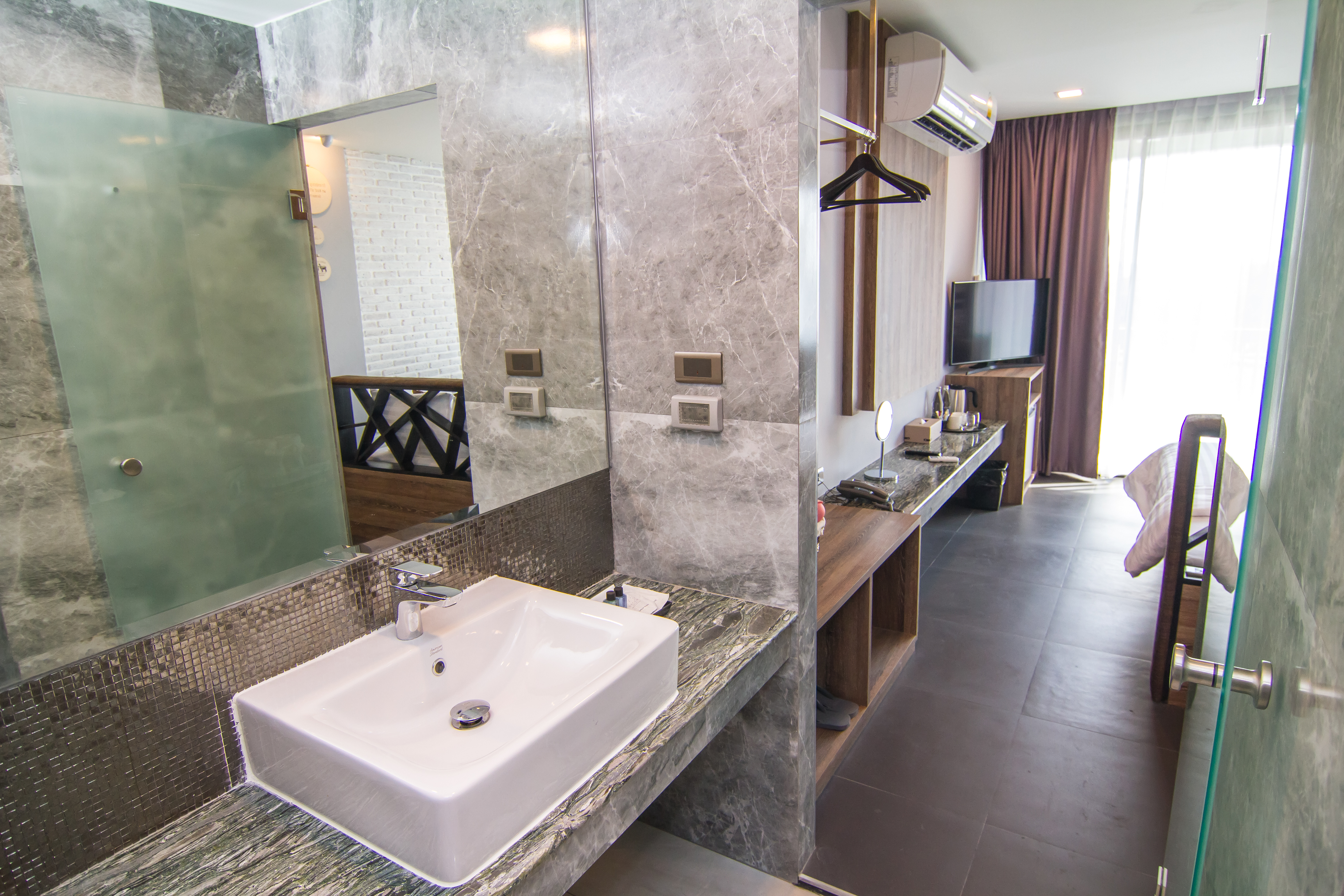 Double or Twin Deluxe