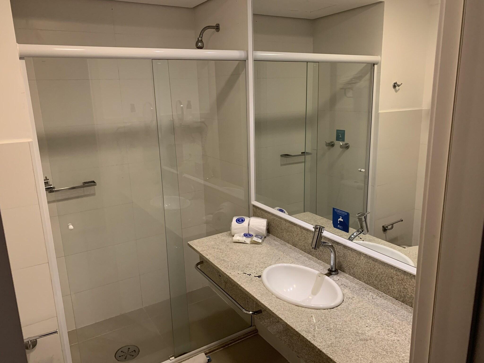 Quadruple Three Beds