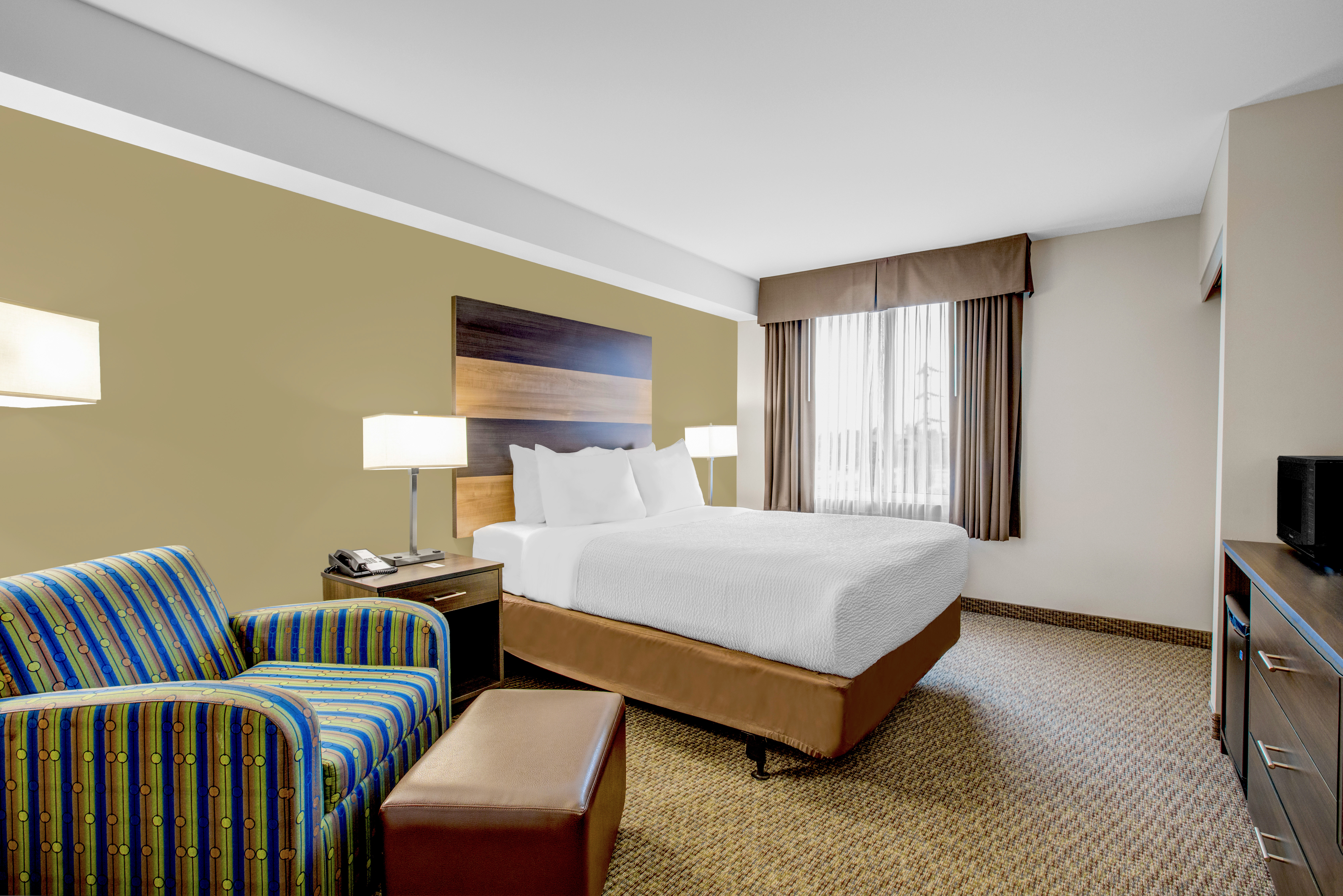 Double Queen Bed Non Smoking