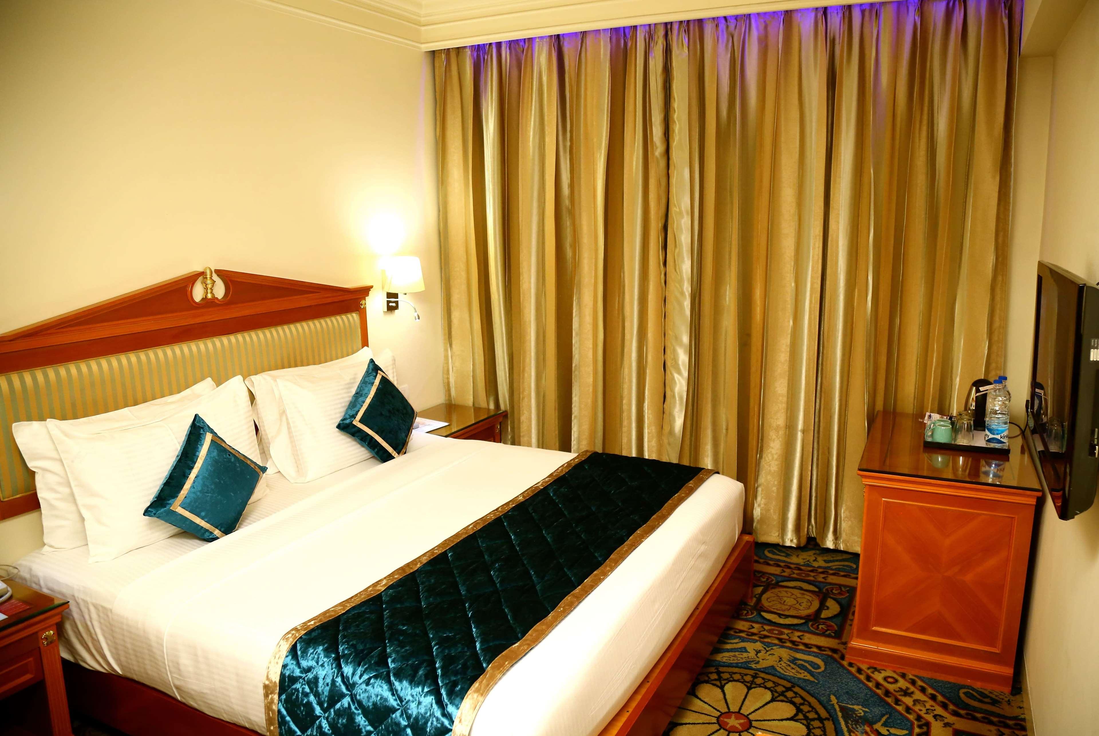 Double King Bed Non Smoking