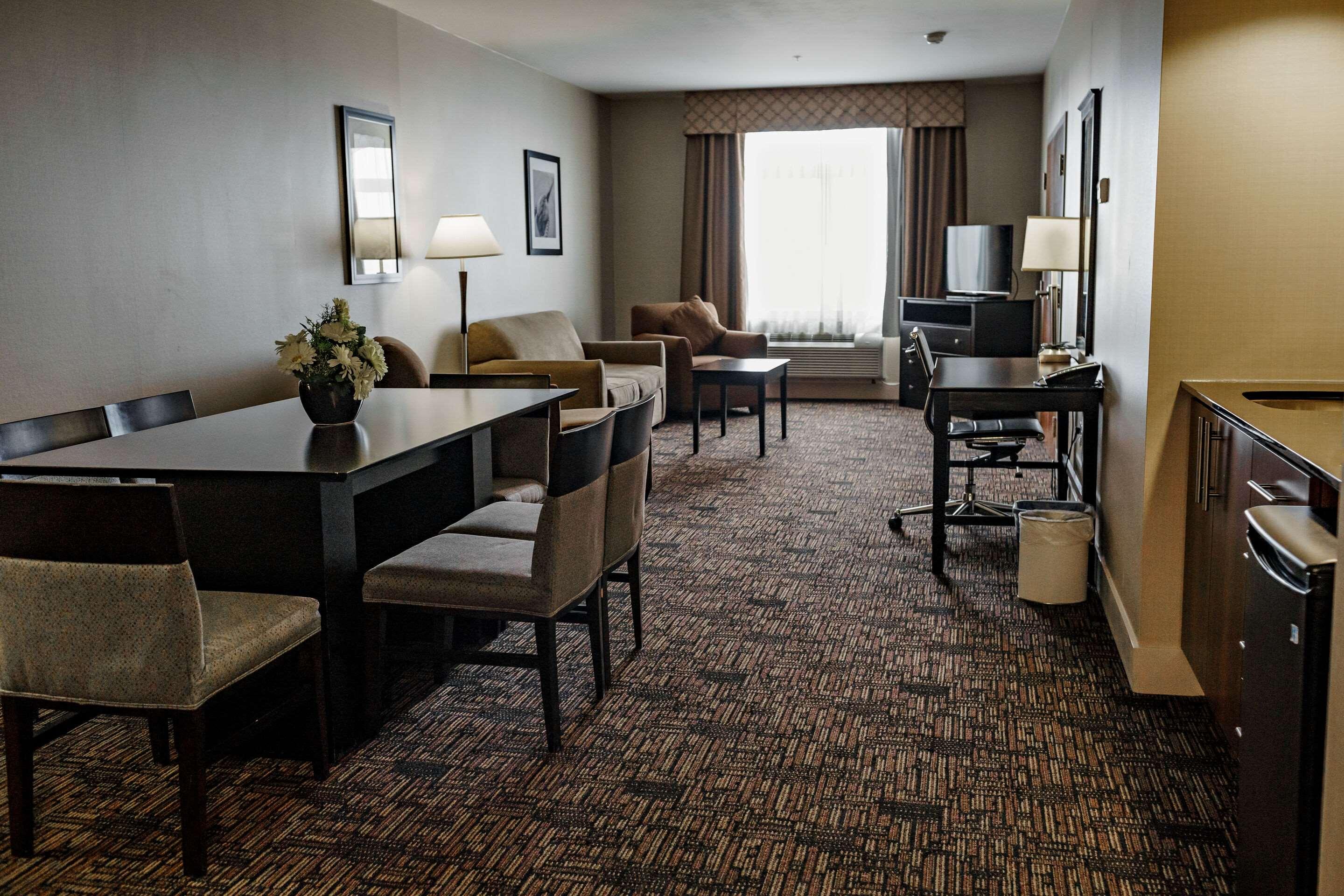 Suite King Bed One Bedroom 