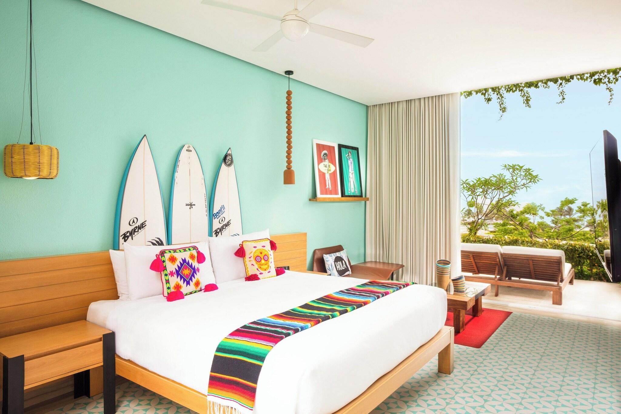 Double Deluxe King Bed