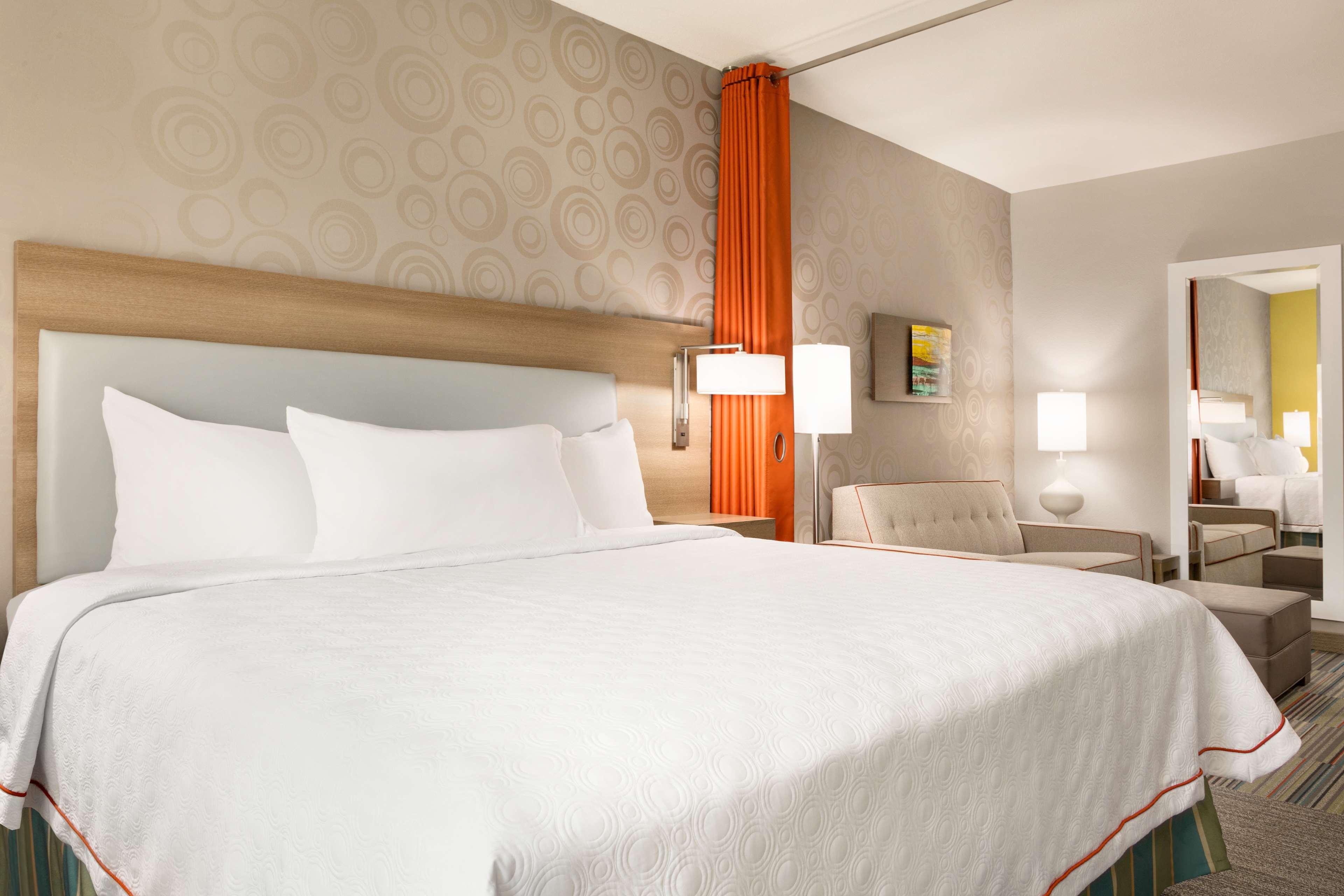 Studio King Size Bed