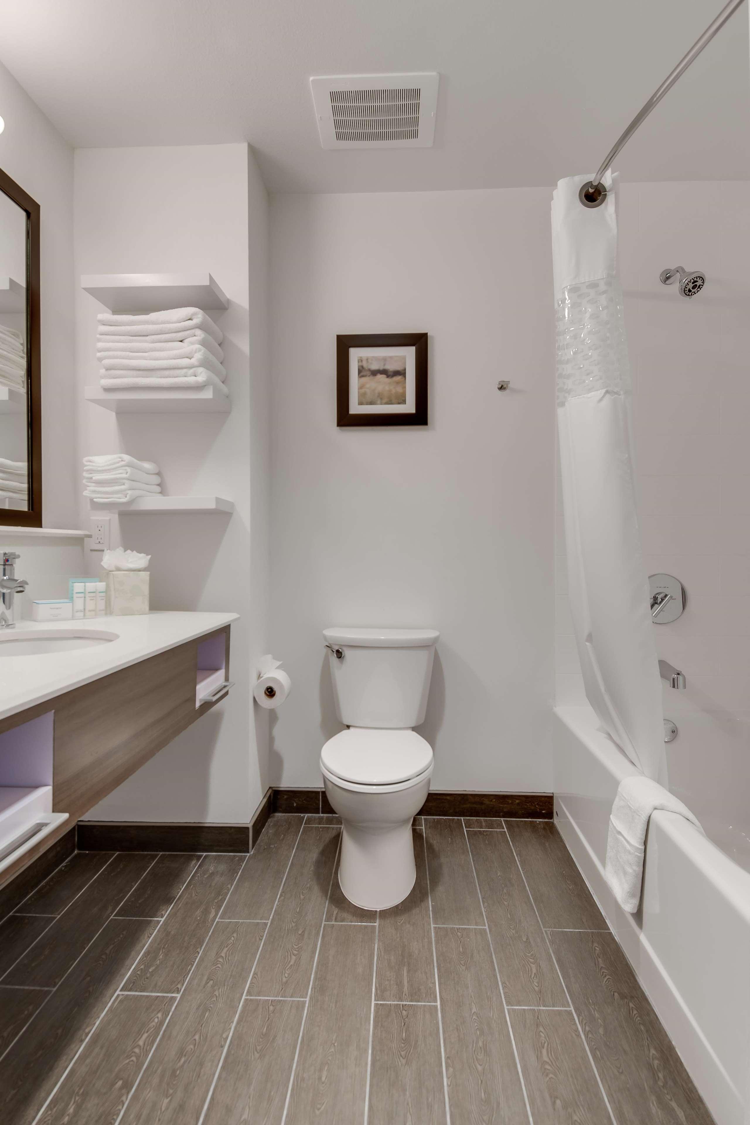 Double Two Queen Beds Non Smoking