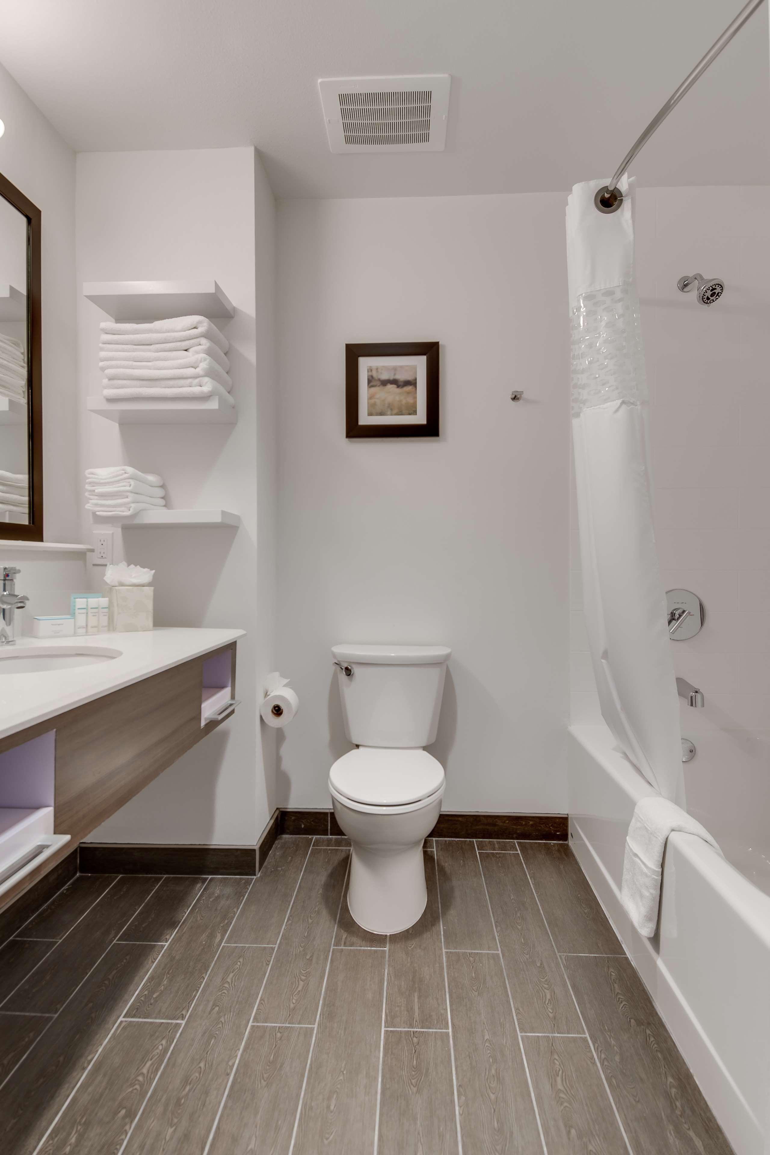 Double Two Queen Beds Non Smoking