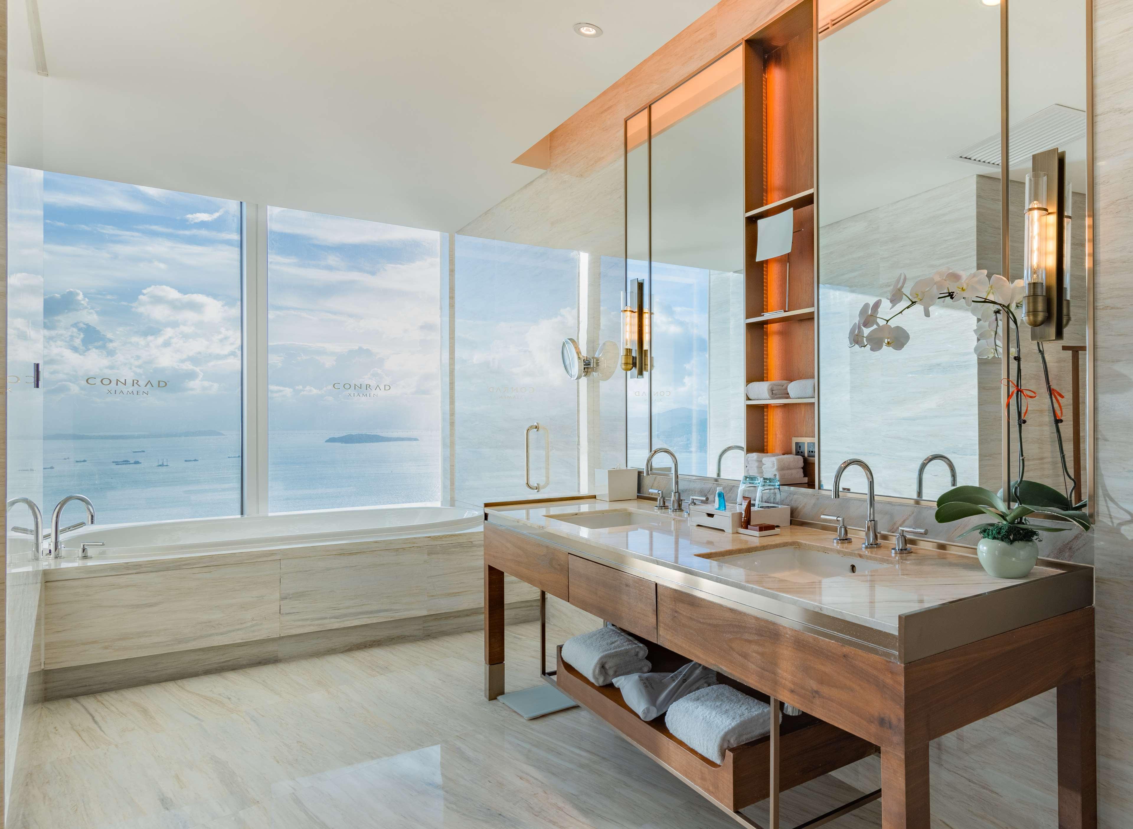 Double Two Queen Beds Premier