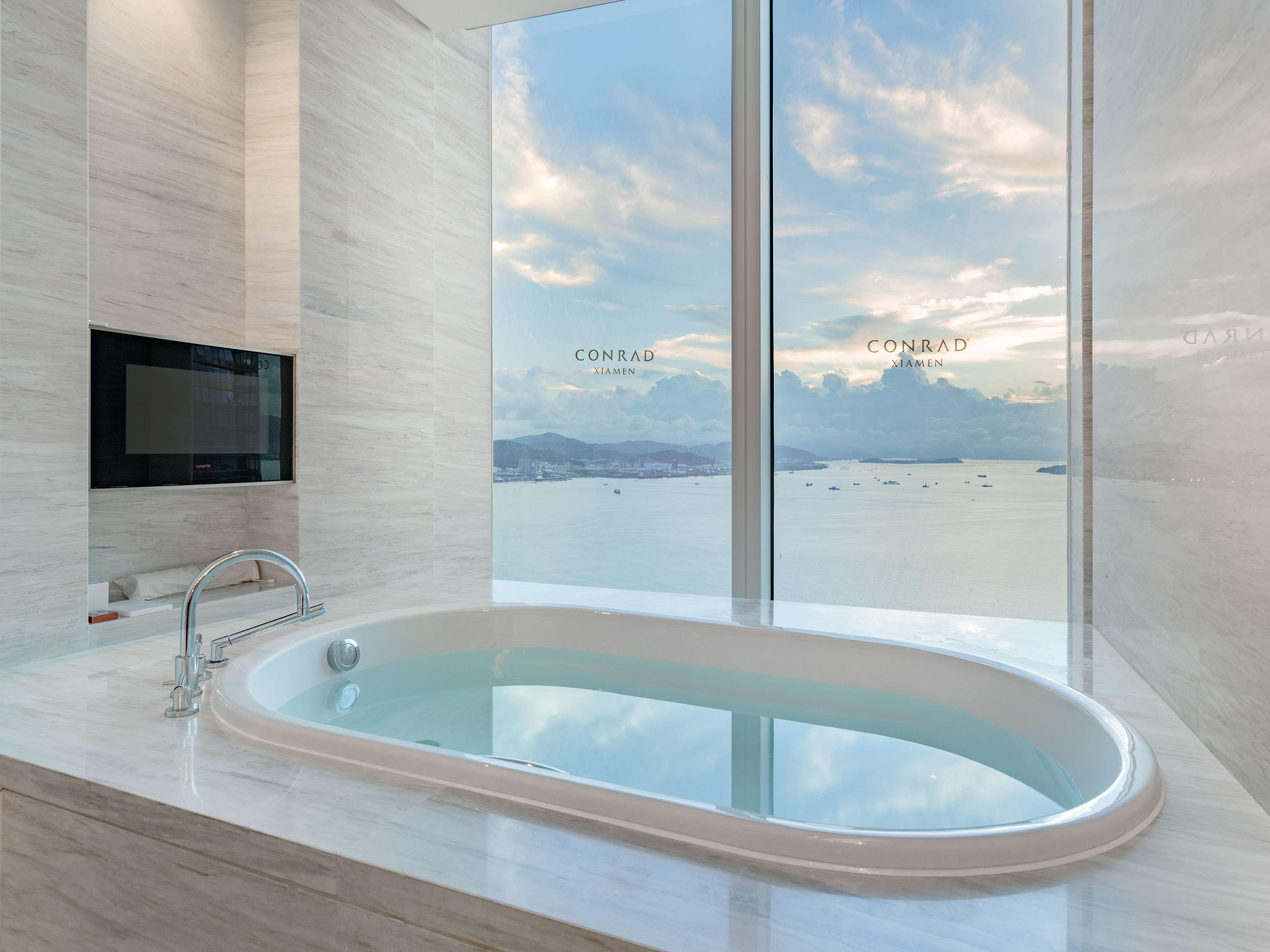 Double Two Queen Beds Premier