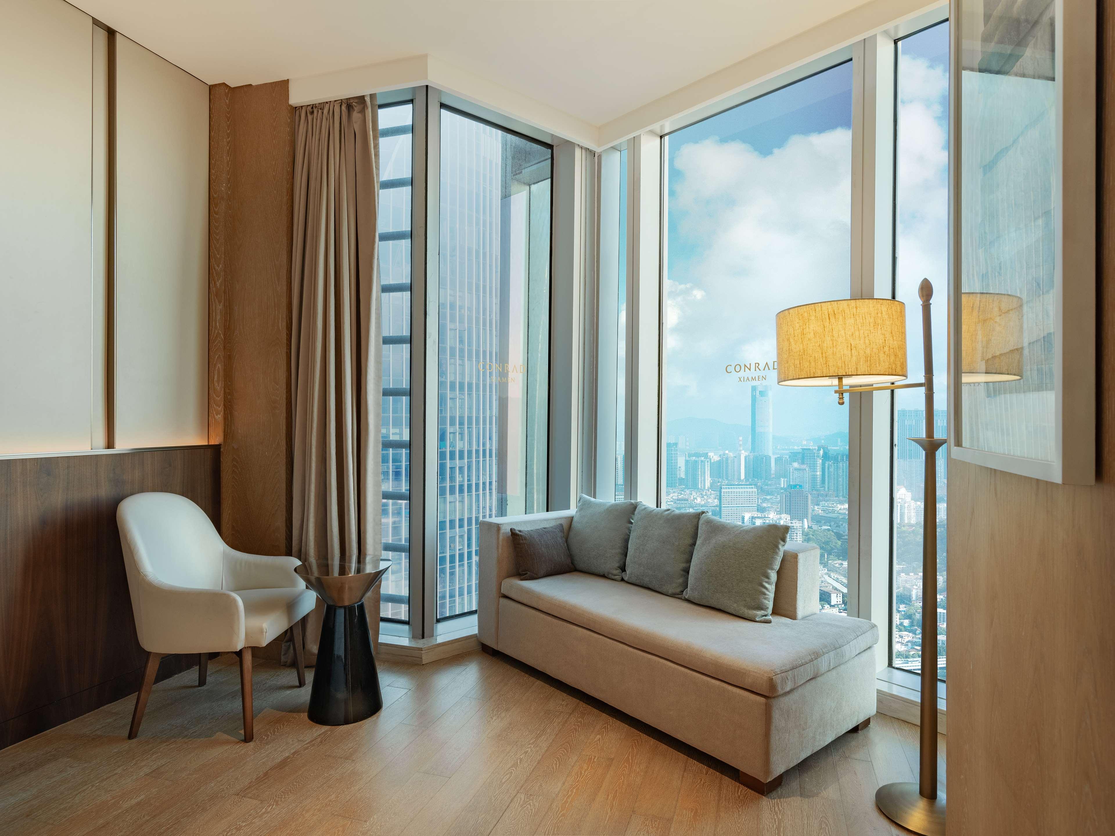 Twin Deluxe with Views