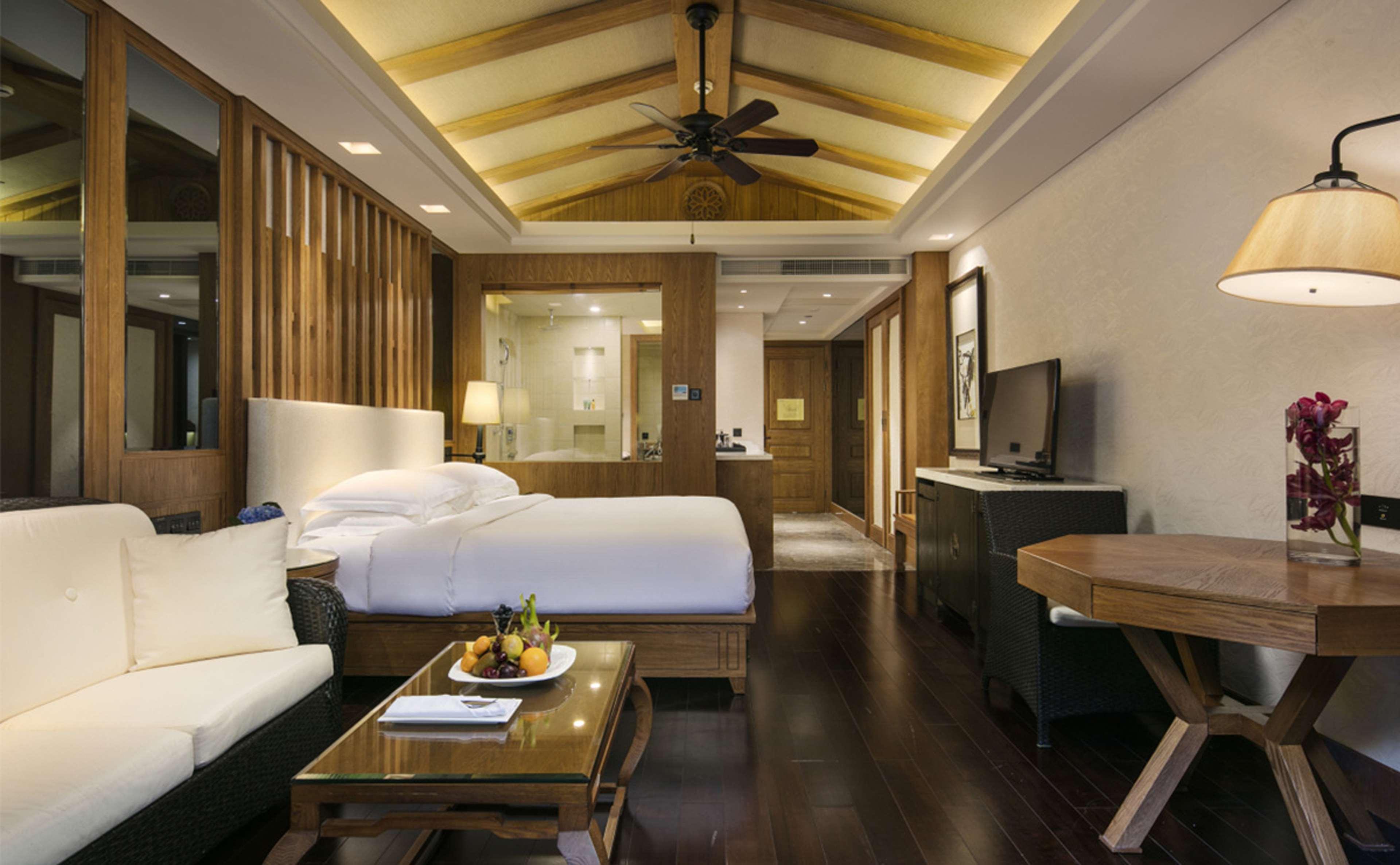 Double King Size Bed