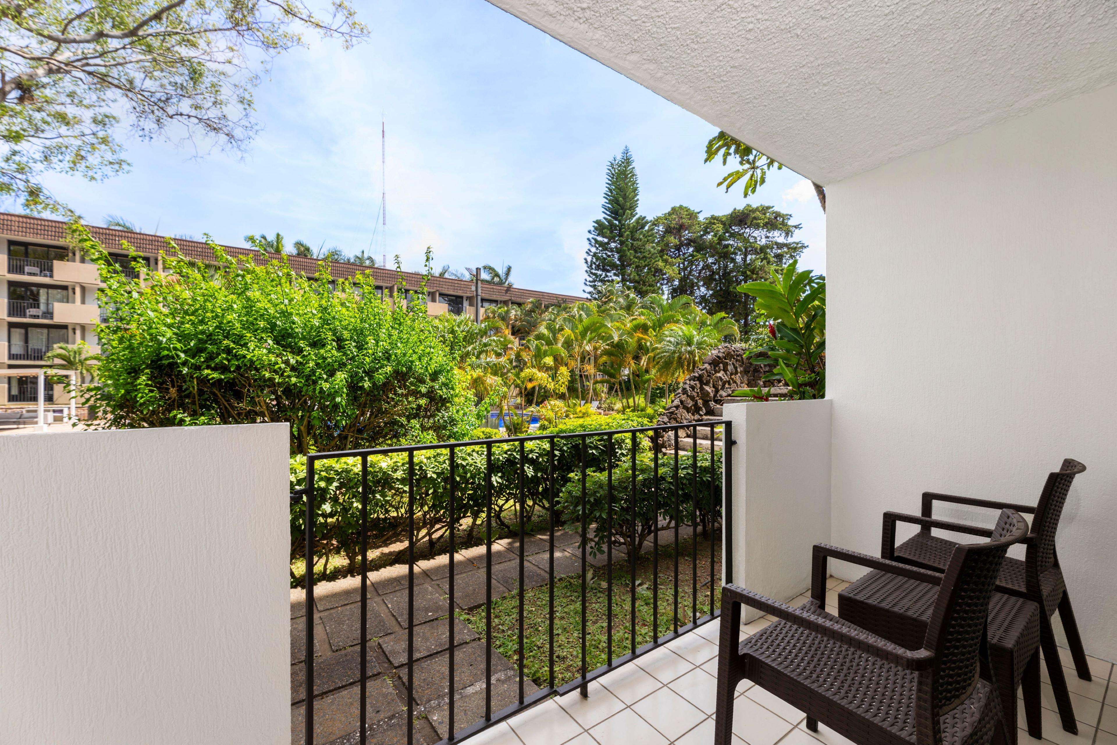 Double Garden View King Bed