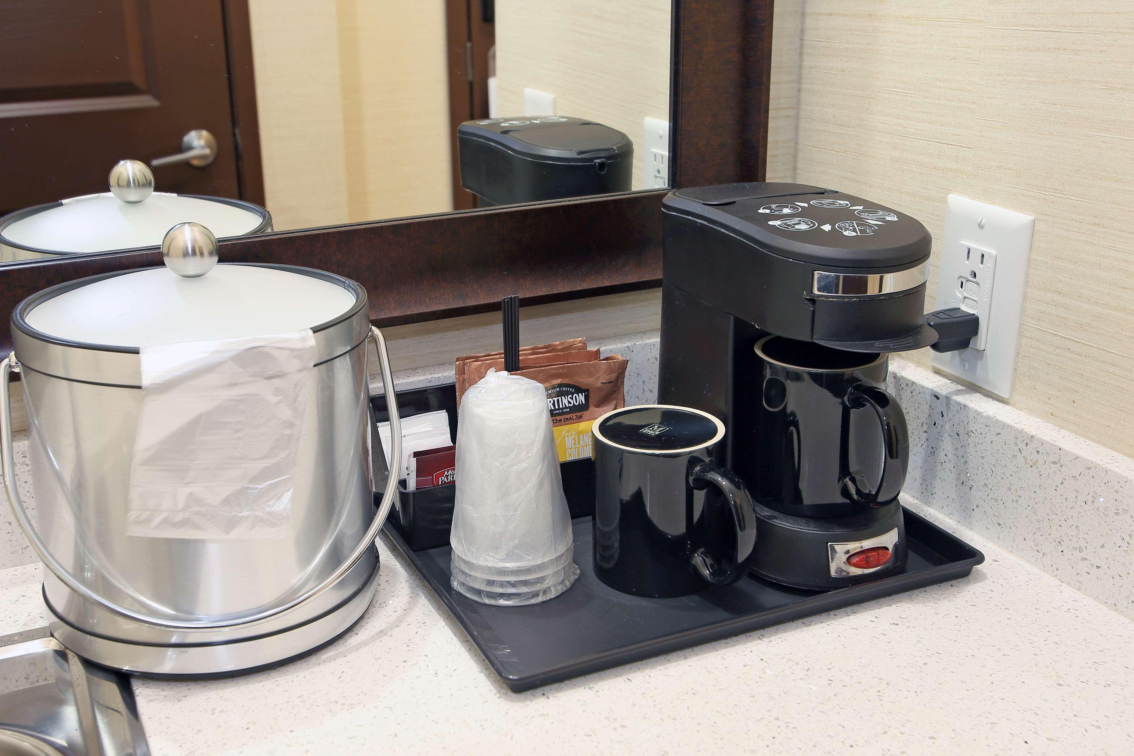 Suite Two Queen Beds Non Smoking