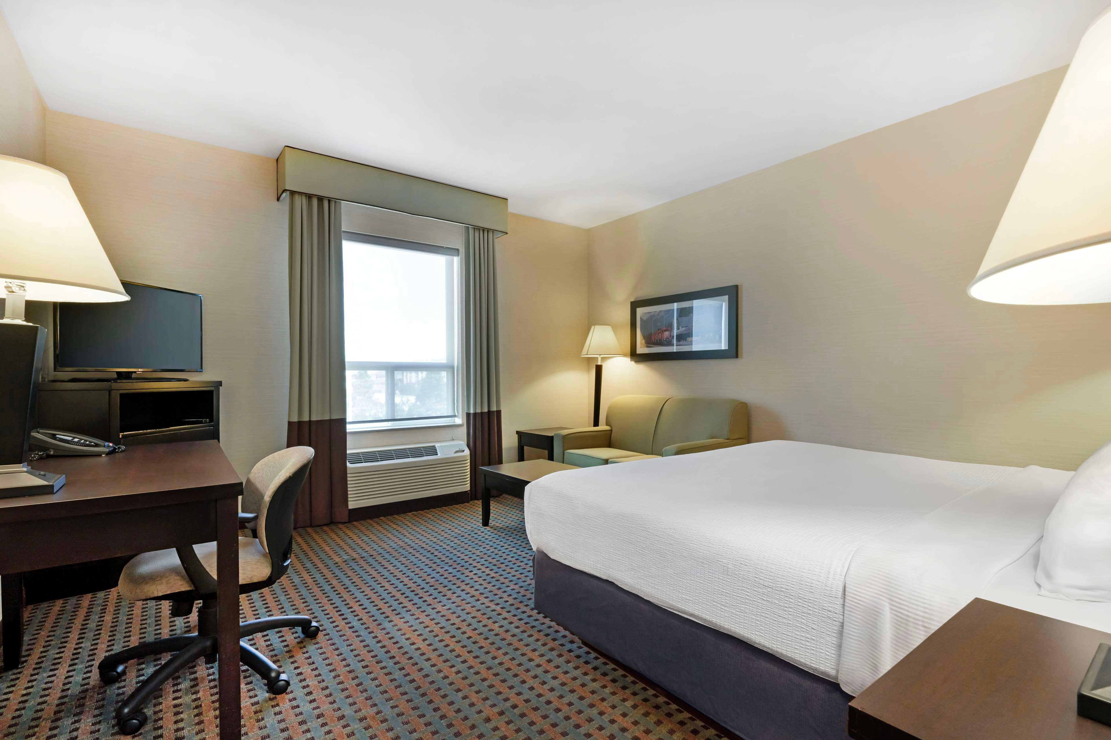 Double King Bed Non Smoking