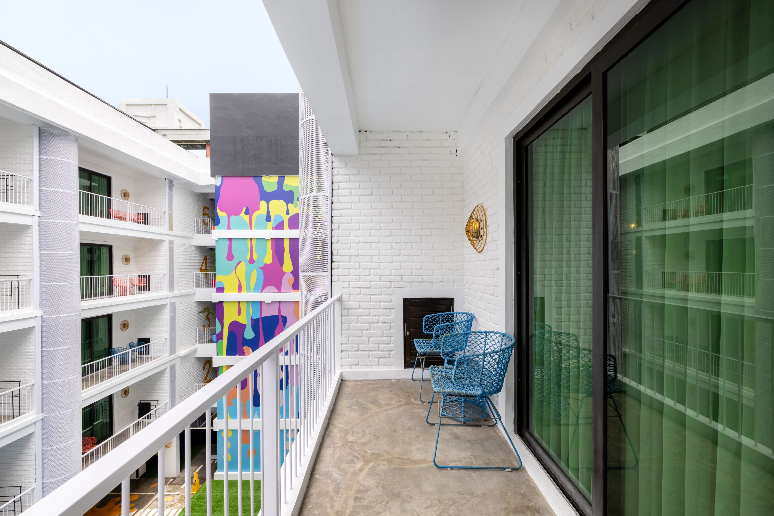 Double Deluxe Pool View