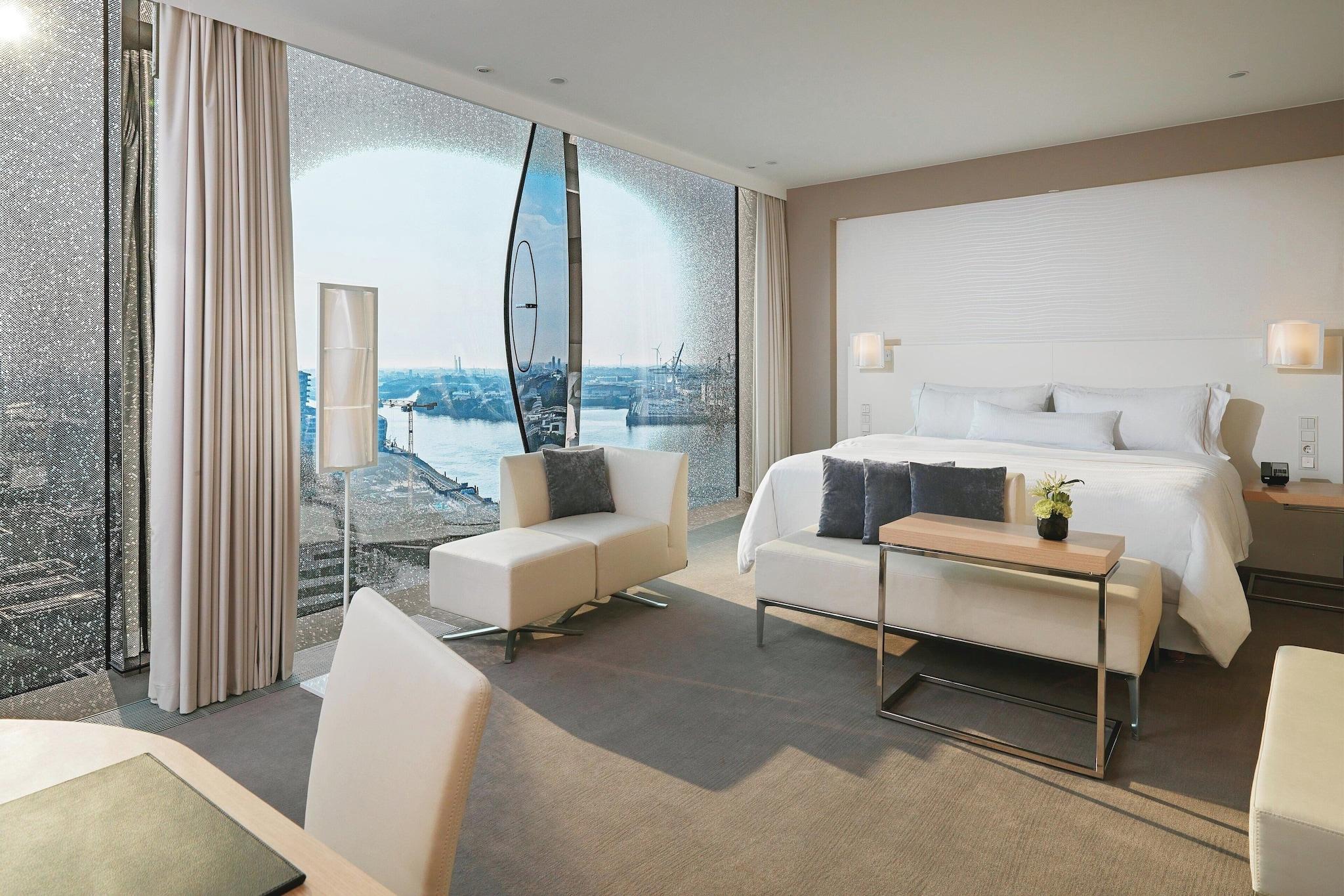 Junior Suite City View King Bed