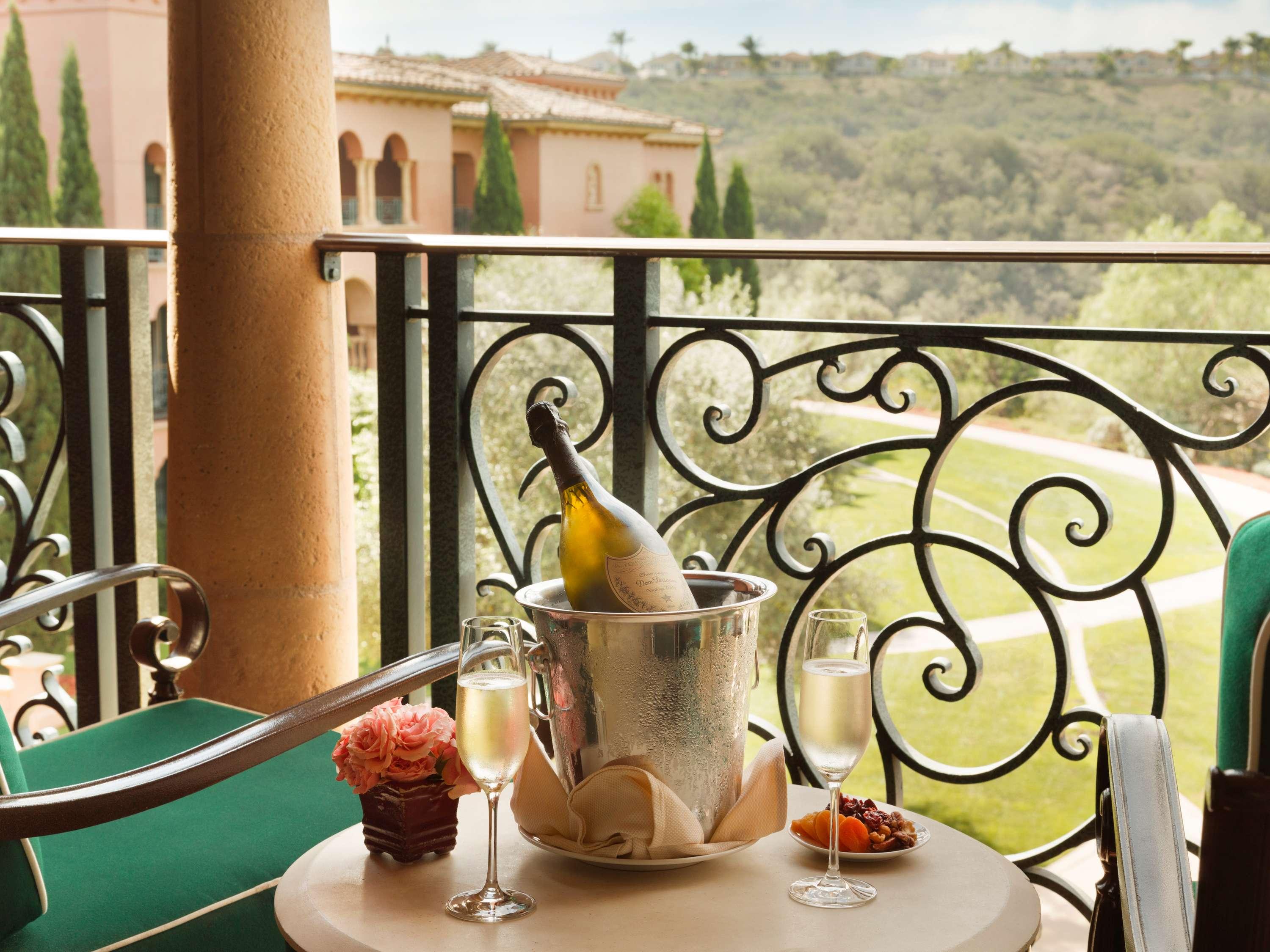 Suite with Kitchenette with Views