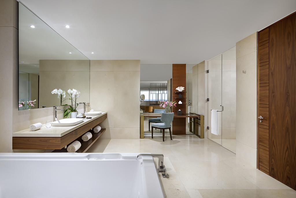 Suite Deluxe Ocean Front with Terrace