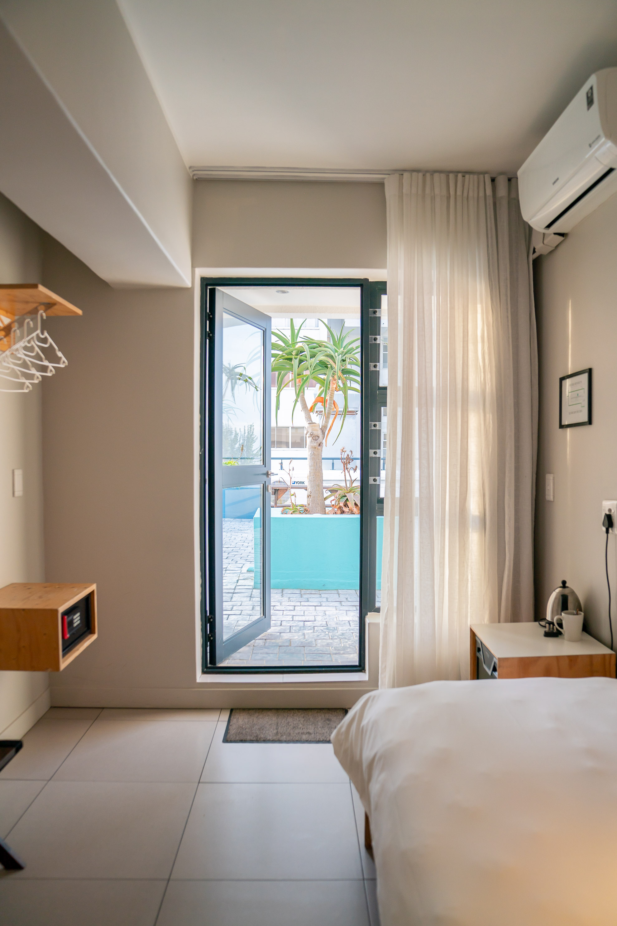 Single One Bedroom with Air Conditioning