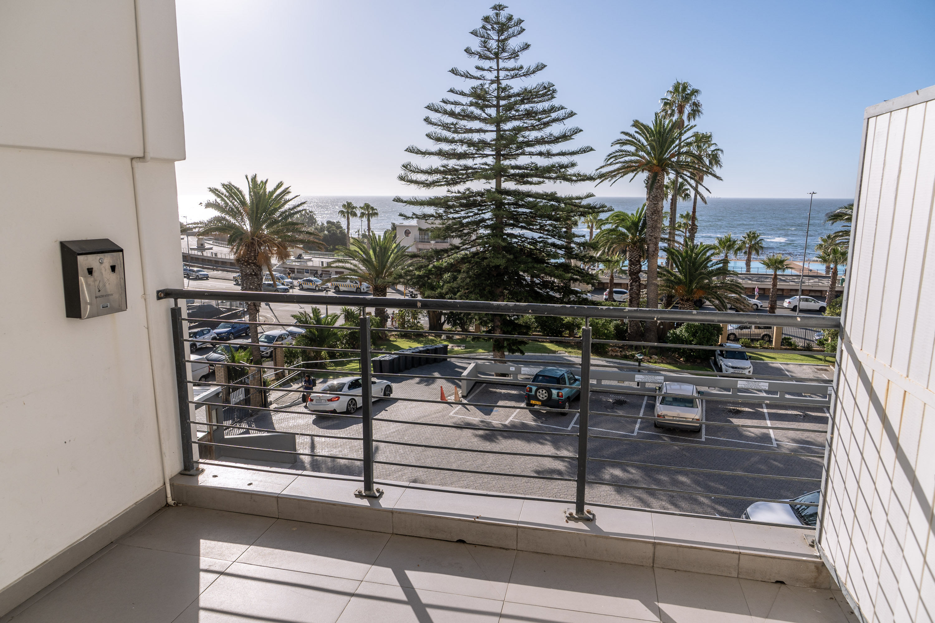 Apartment Sea View with Air Conditioning