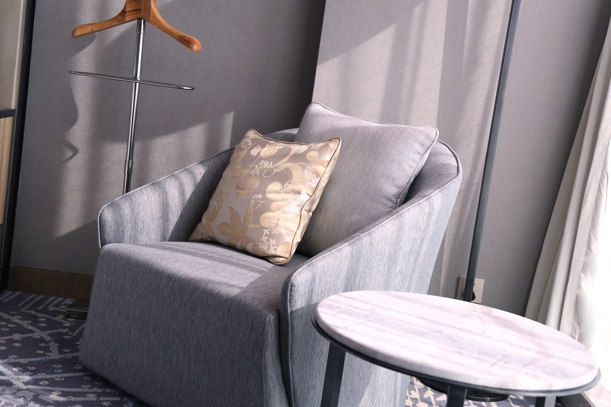 Double City View King Bed