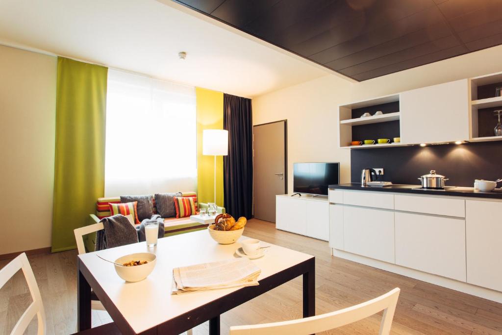 Apartment Capacity 4