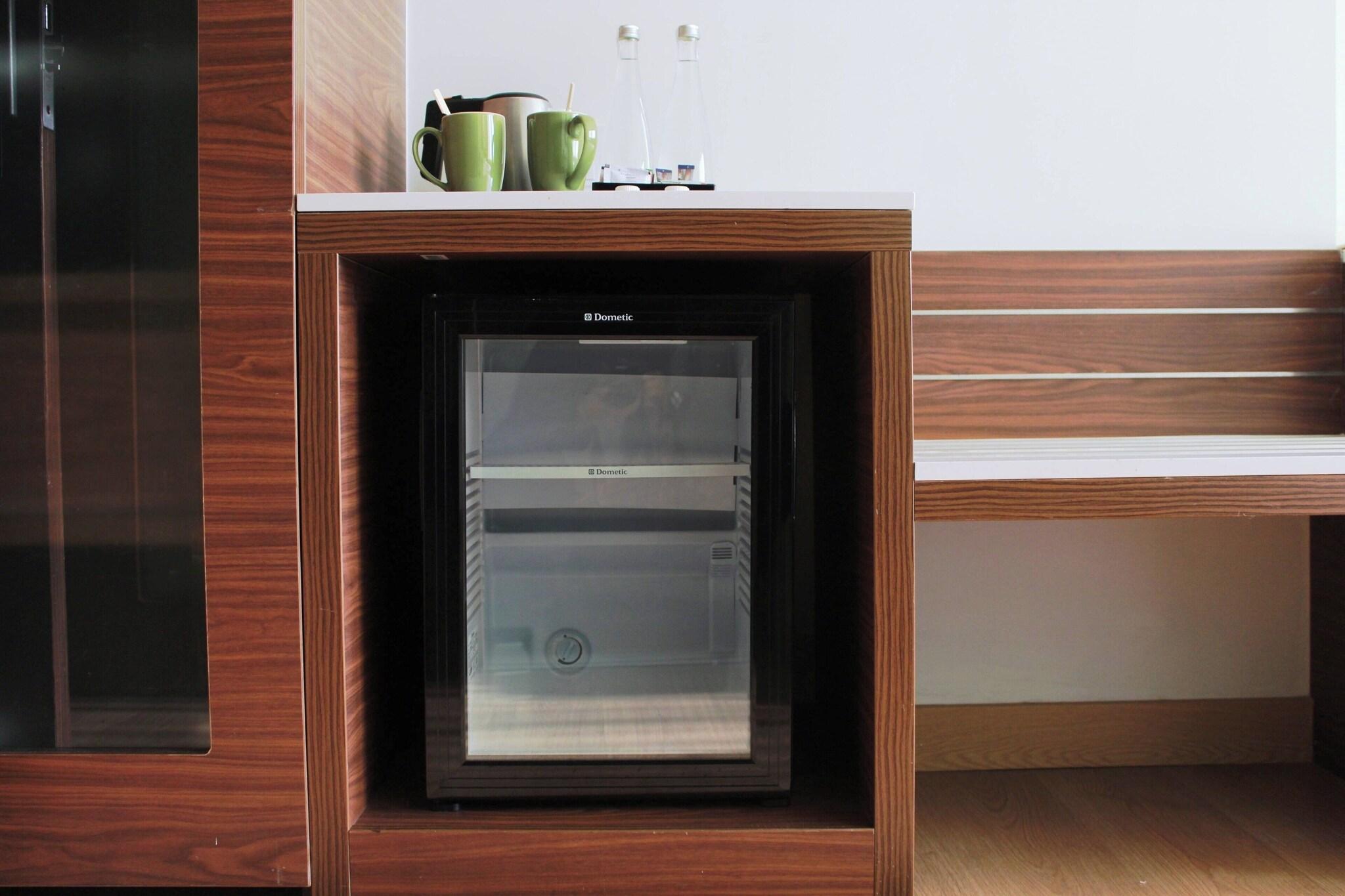 Double Queen Size Bed