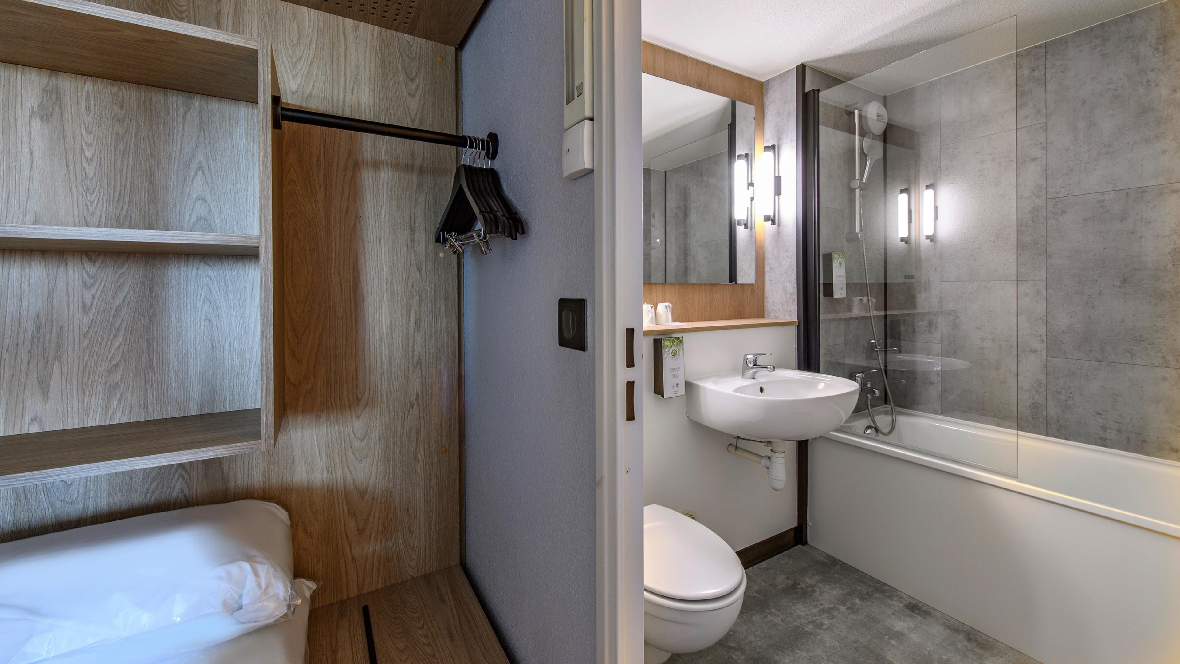 Double Superior King Bed